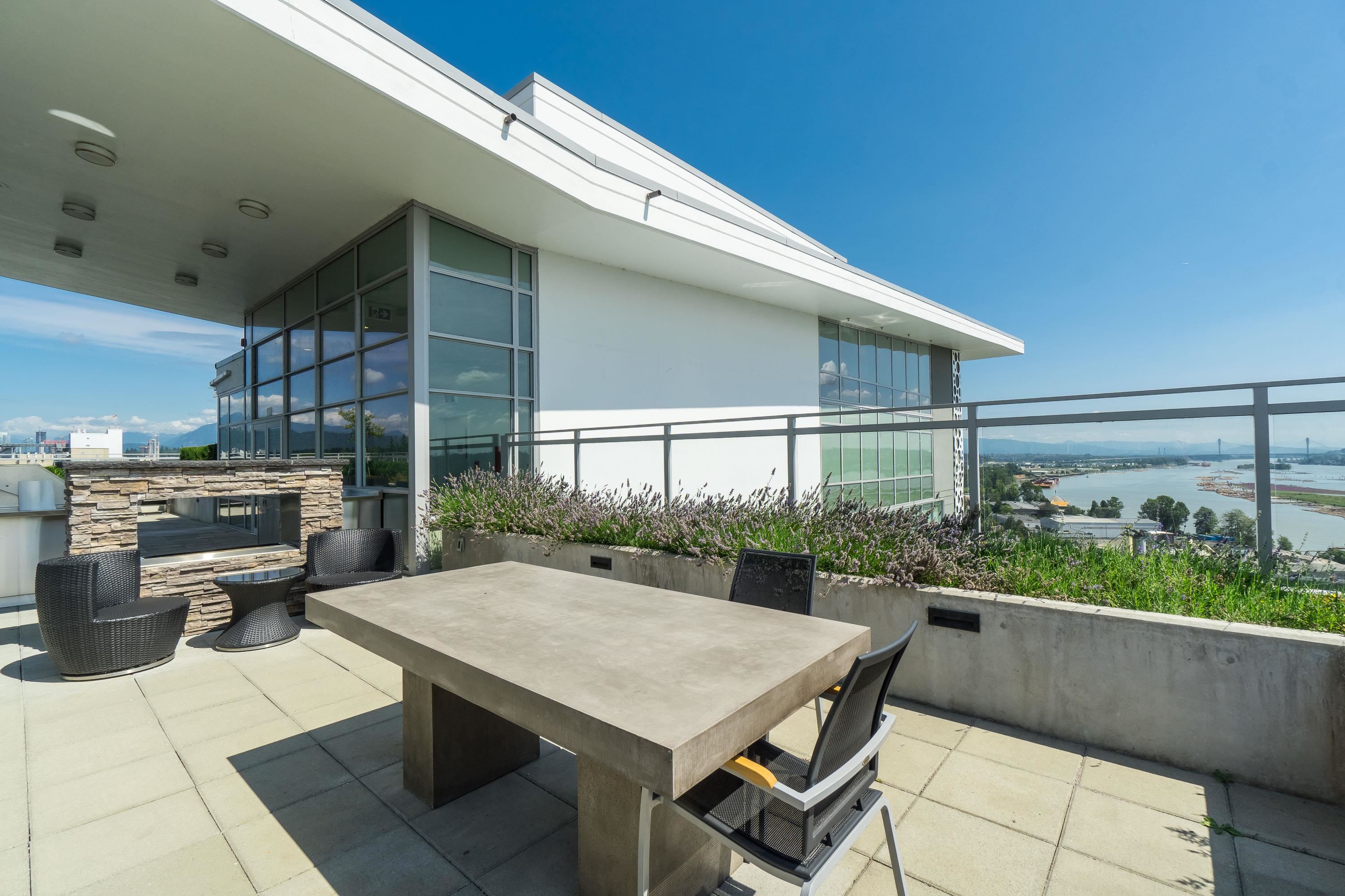 1206 200 NELSON'S CRESCENT Unit: 1206