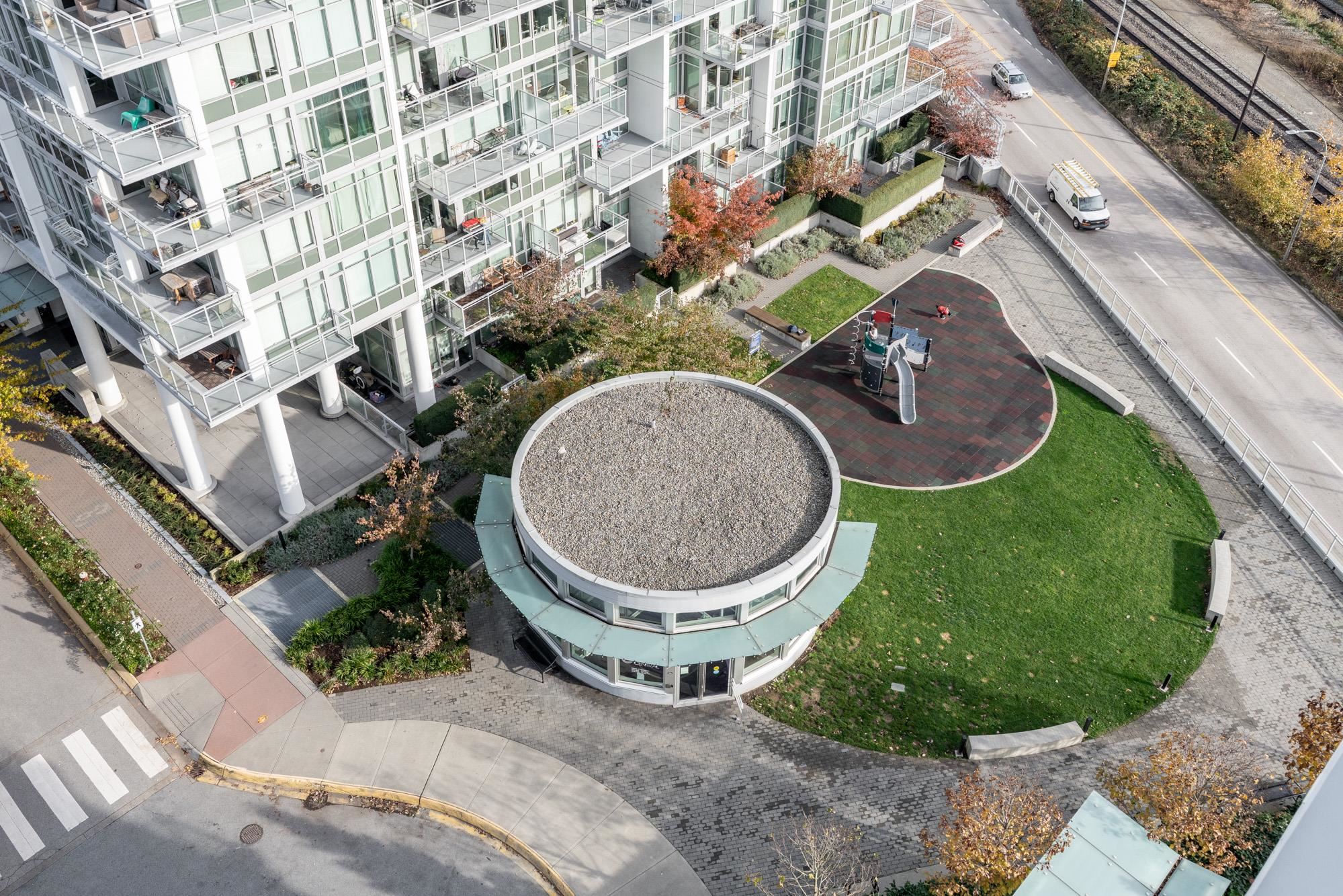 1206 200 NELSON'S CRESCENT Unit: 1206