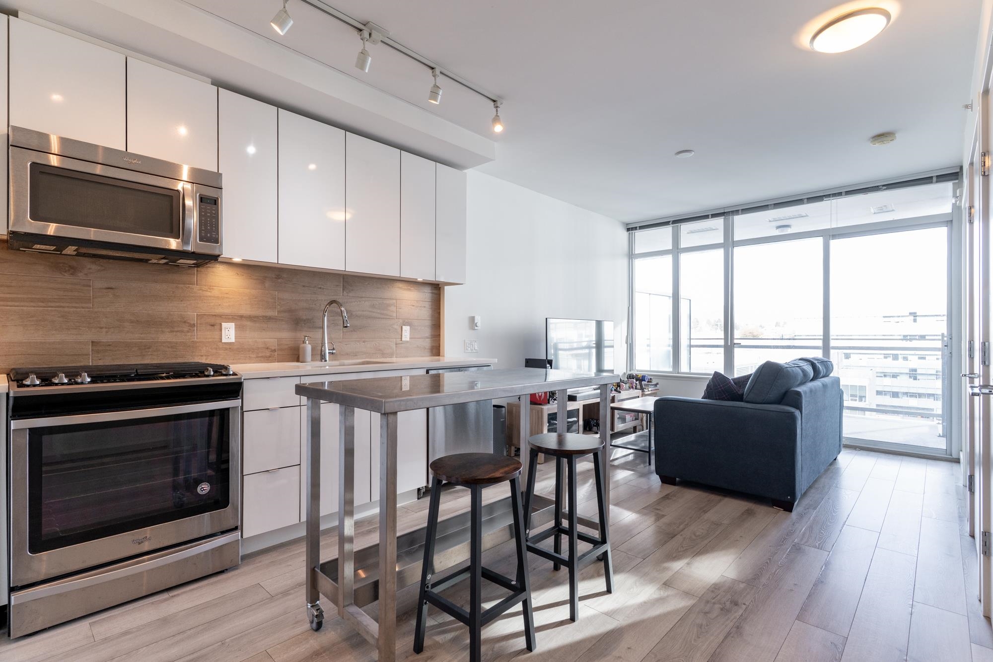 1206 200 NELSON'S CRESCENT Unit: 1206