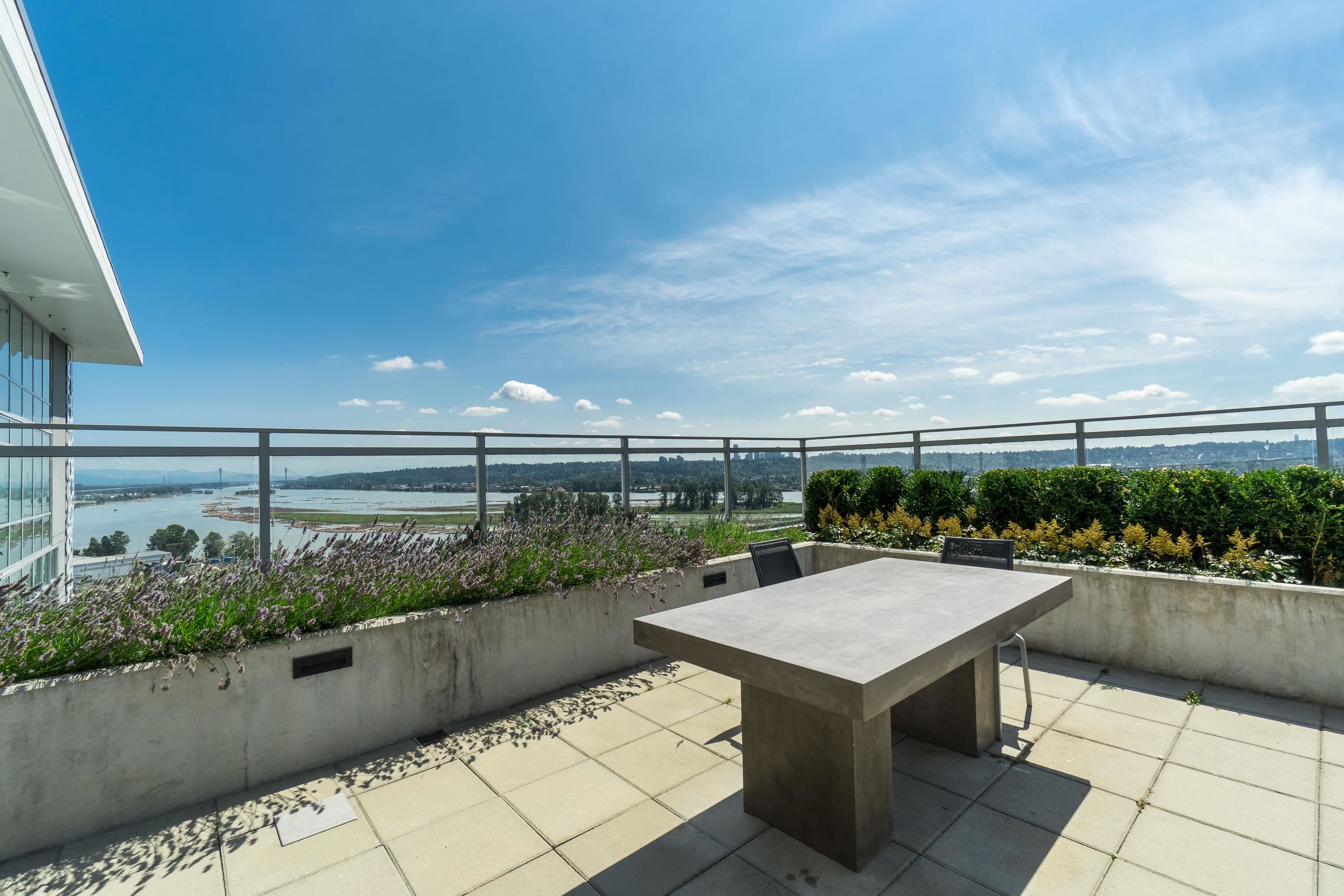 1206 200 NELSON'S CRESCENT Unit: 1206