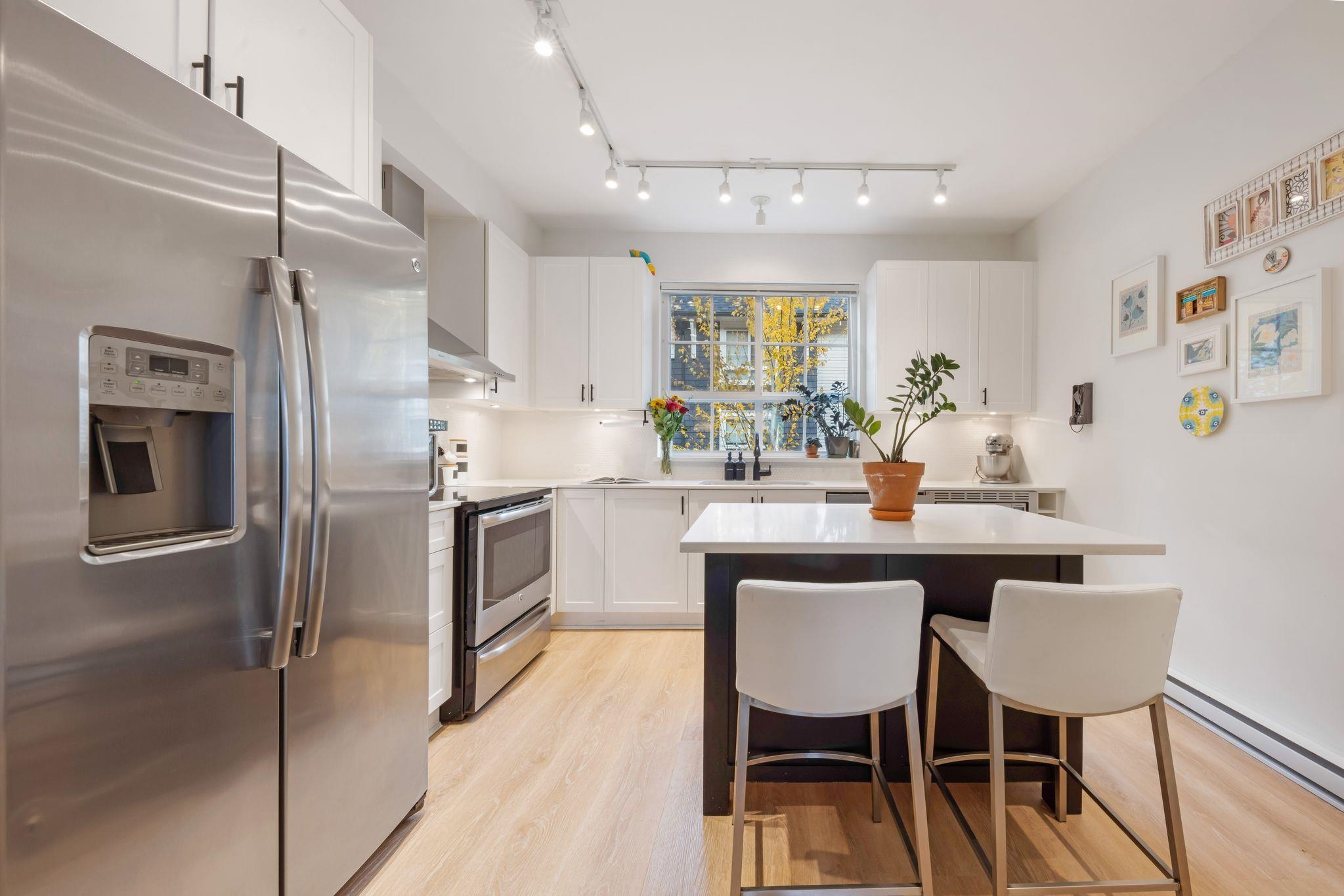 79 8438 207A STREET Unit: 79