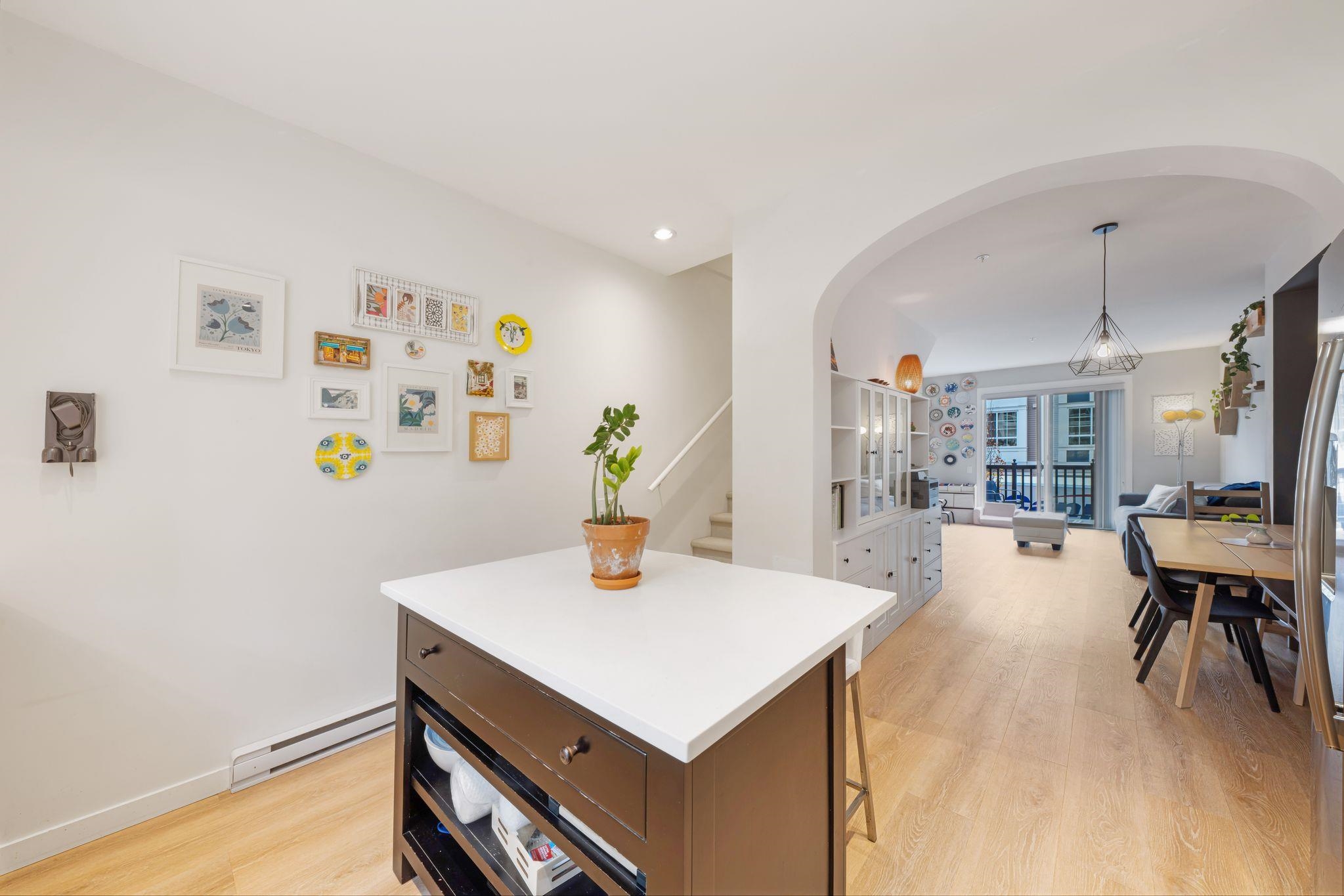 79 8438 207A STREET Unit: 79