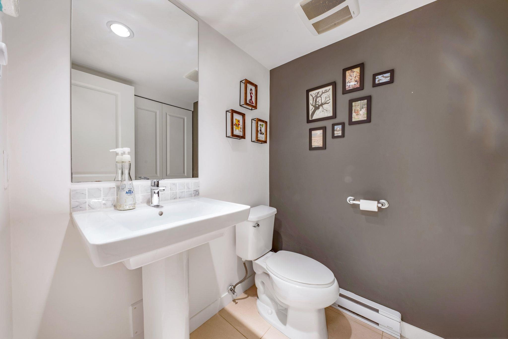 79 8438 207A STREET Unit: 79