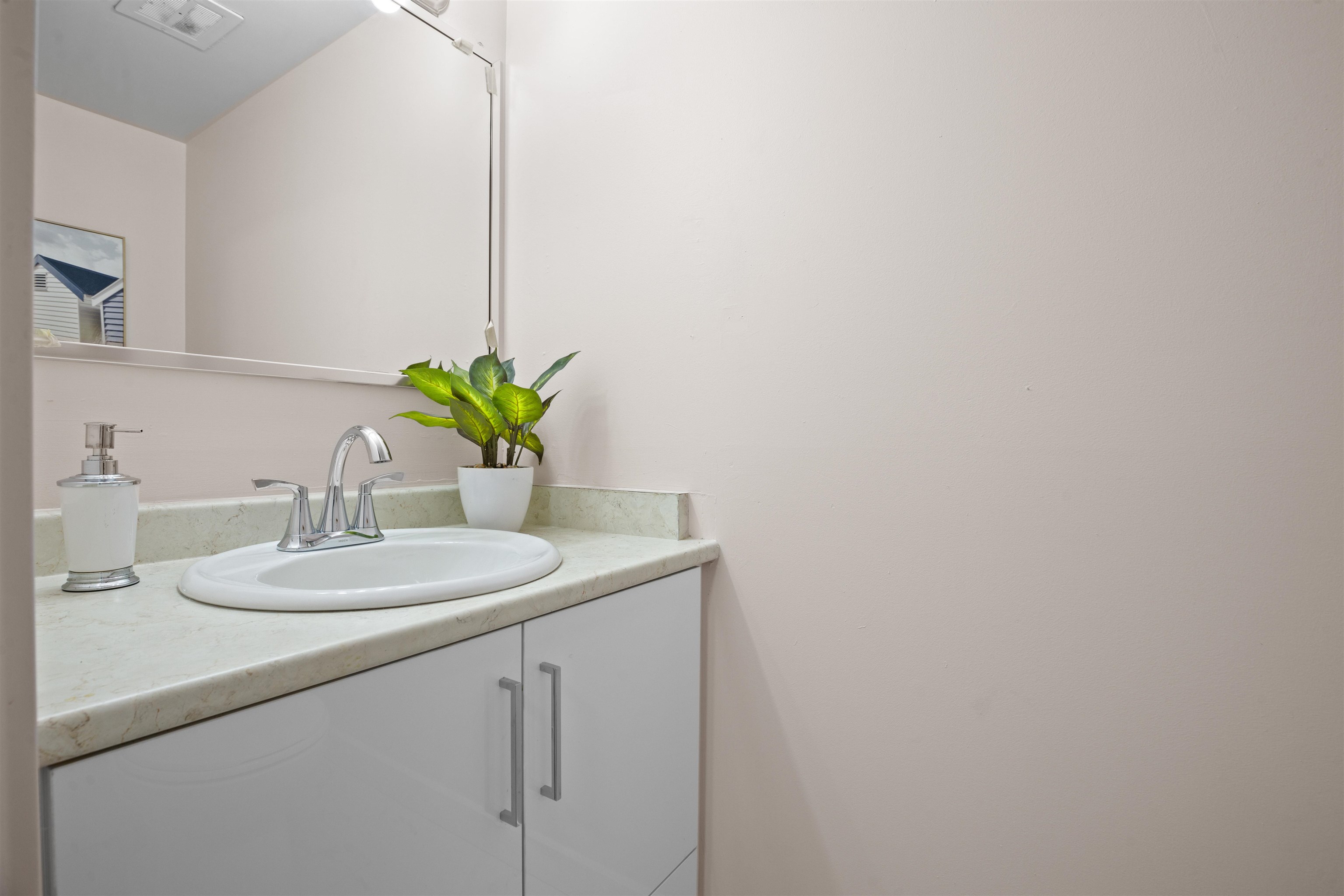 308 1561 VIDAL STREET Unit: 308