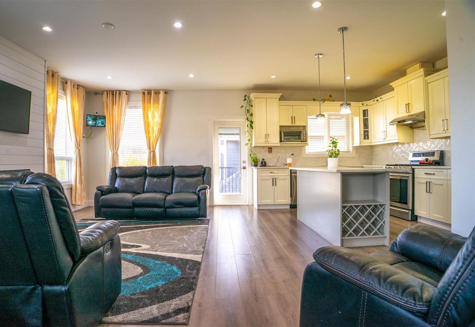 45358 WESTVIEW AVENUE