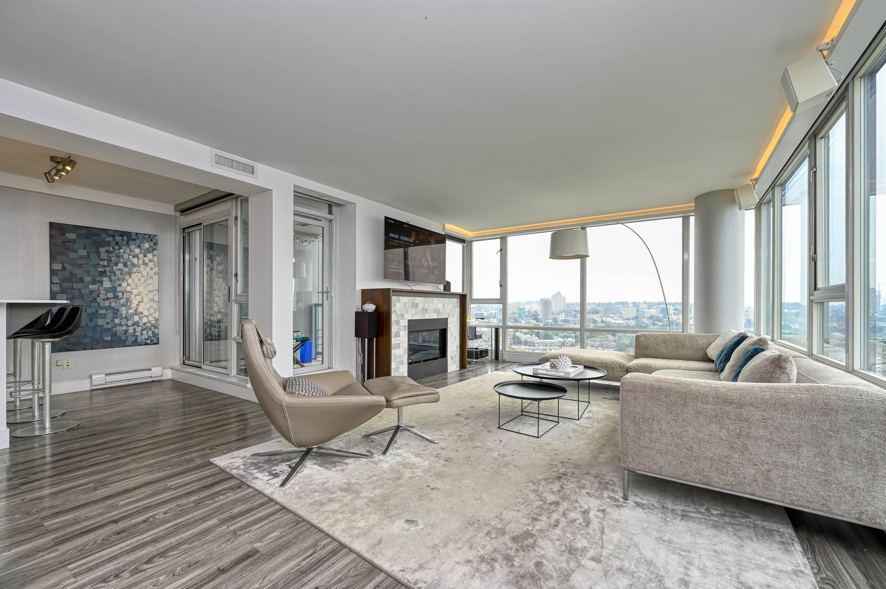 3307 1033 MARINASIDE CRESCENT Unit: 3307