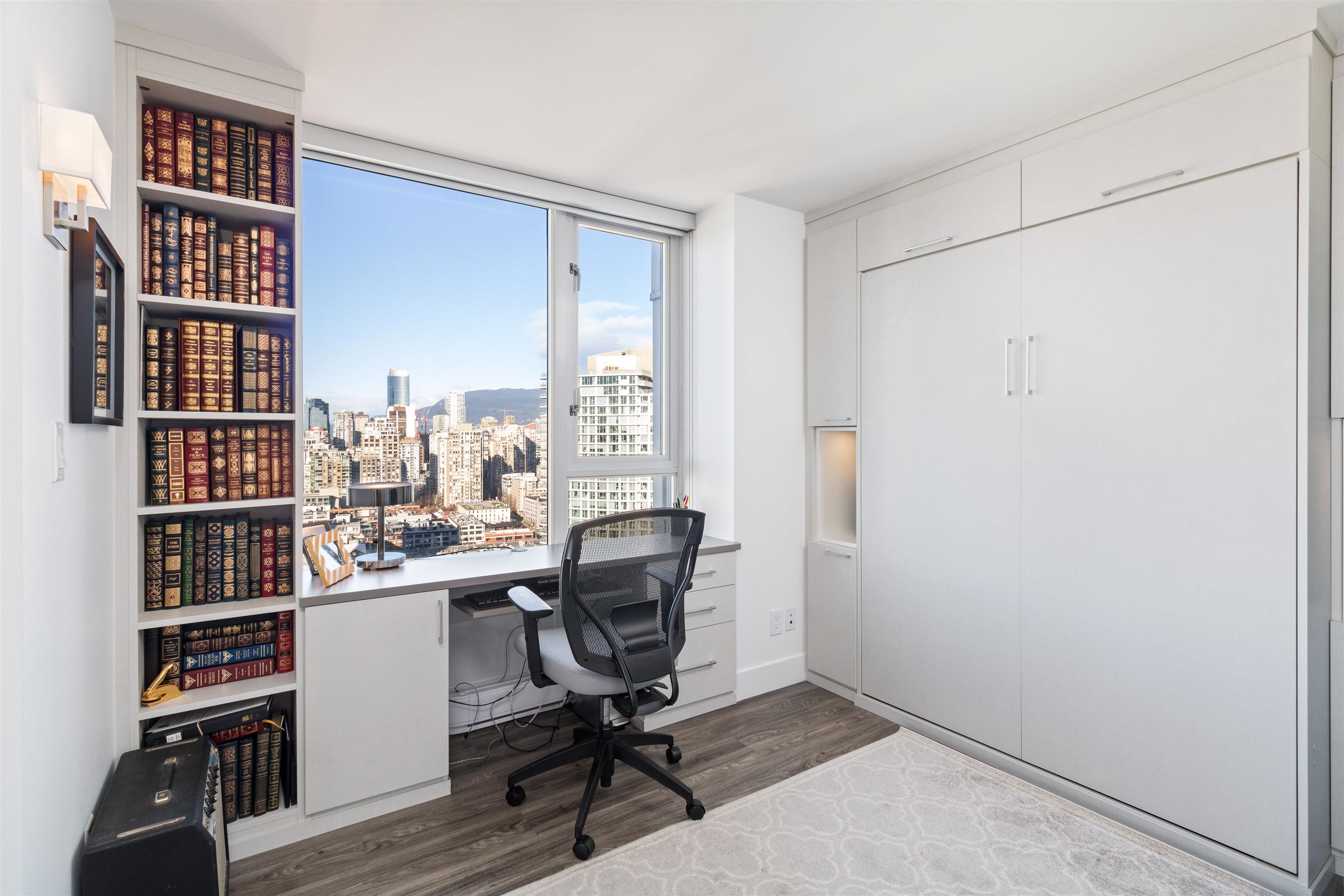 3307 1033 MARINASIDE CRESCENT Unit: 3307