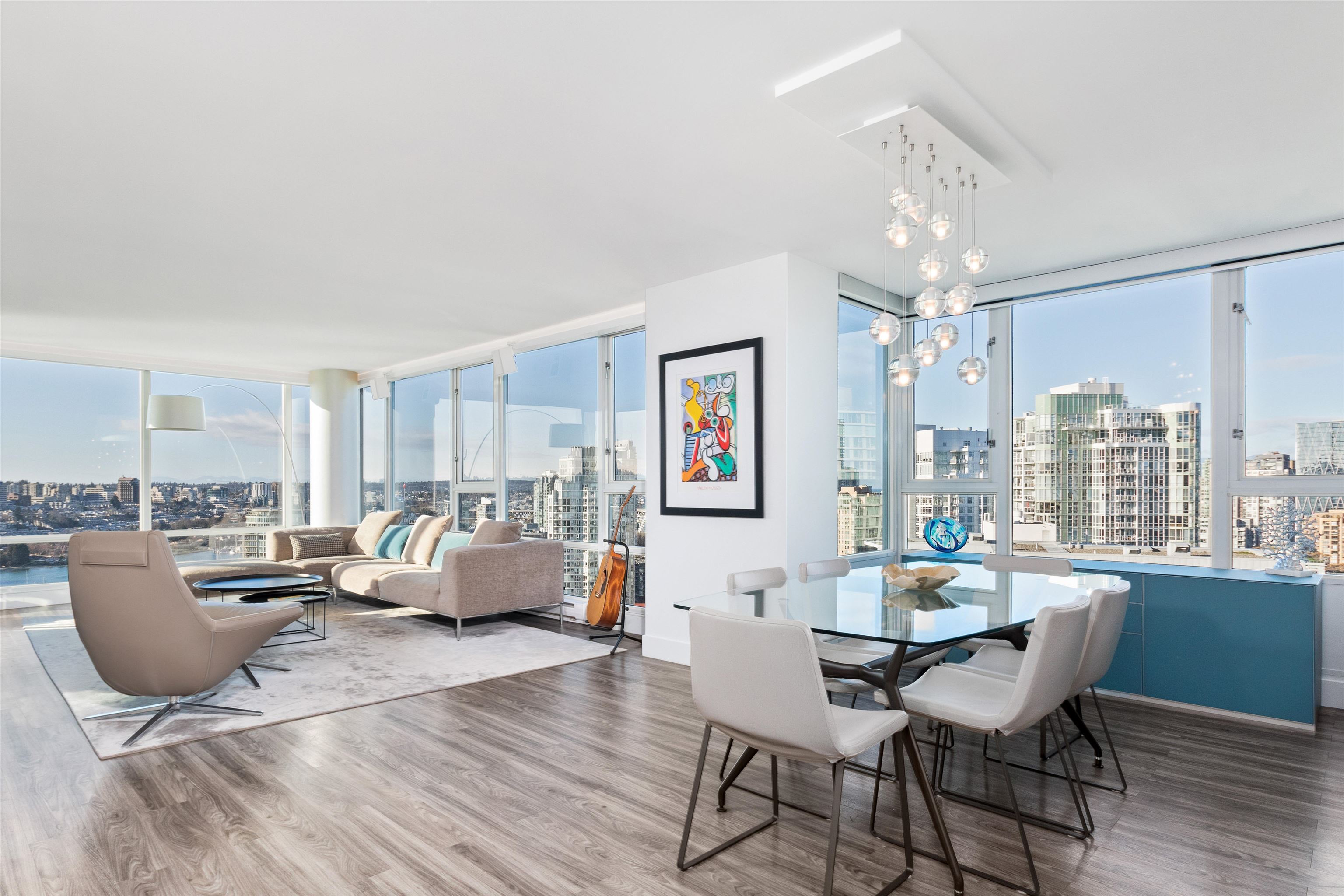 3307 1033 MARINASIDE CRESCENT Unit: 3307