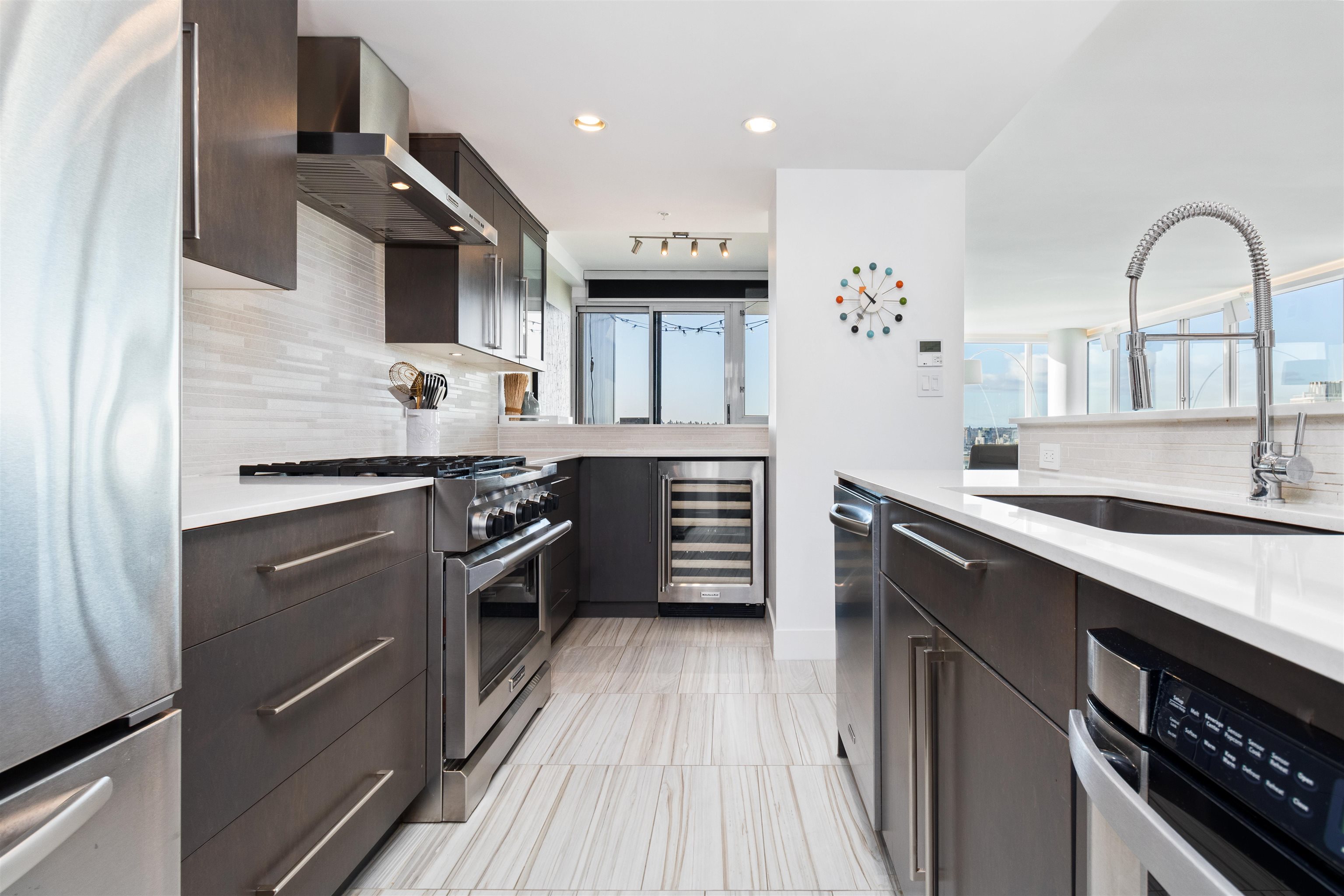 3307 1033 MARINASIDE CRESCENT Unit: 3307