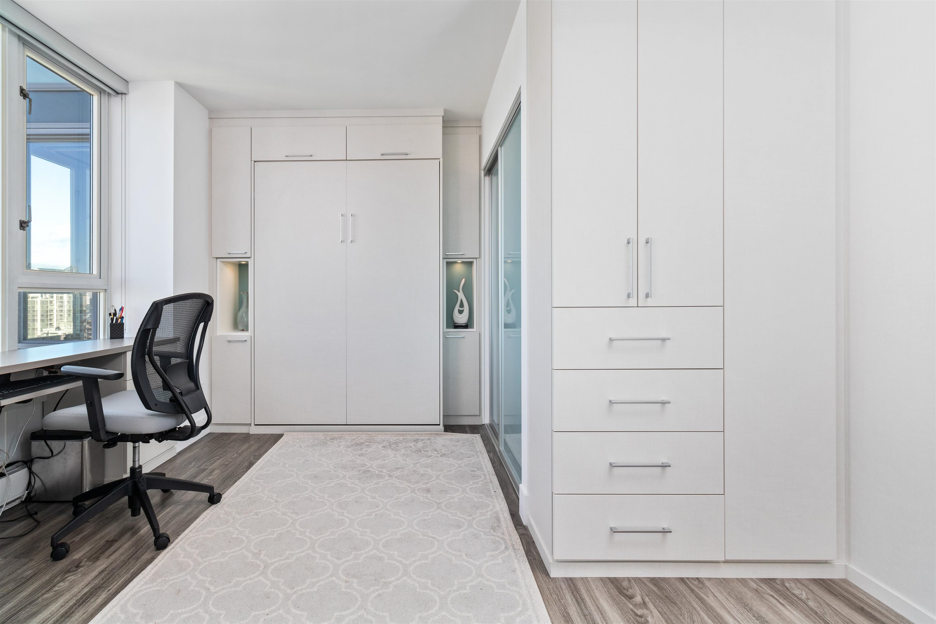 3307 1033 MARINASIDE CRESCENT Unit: 3307