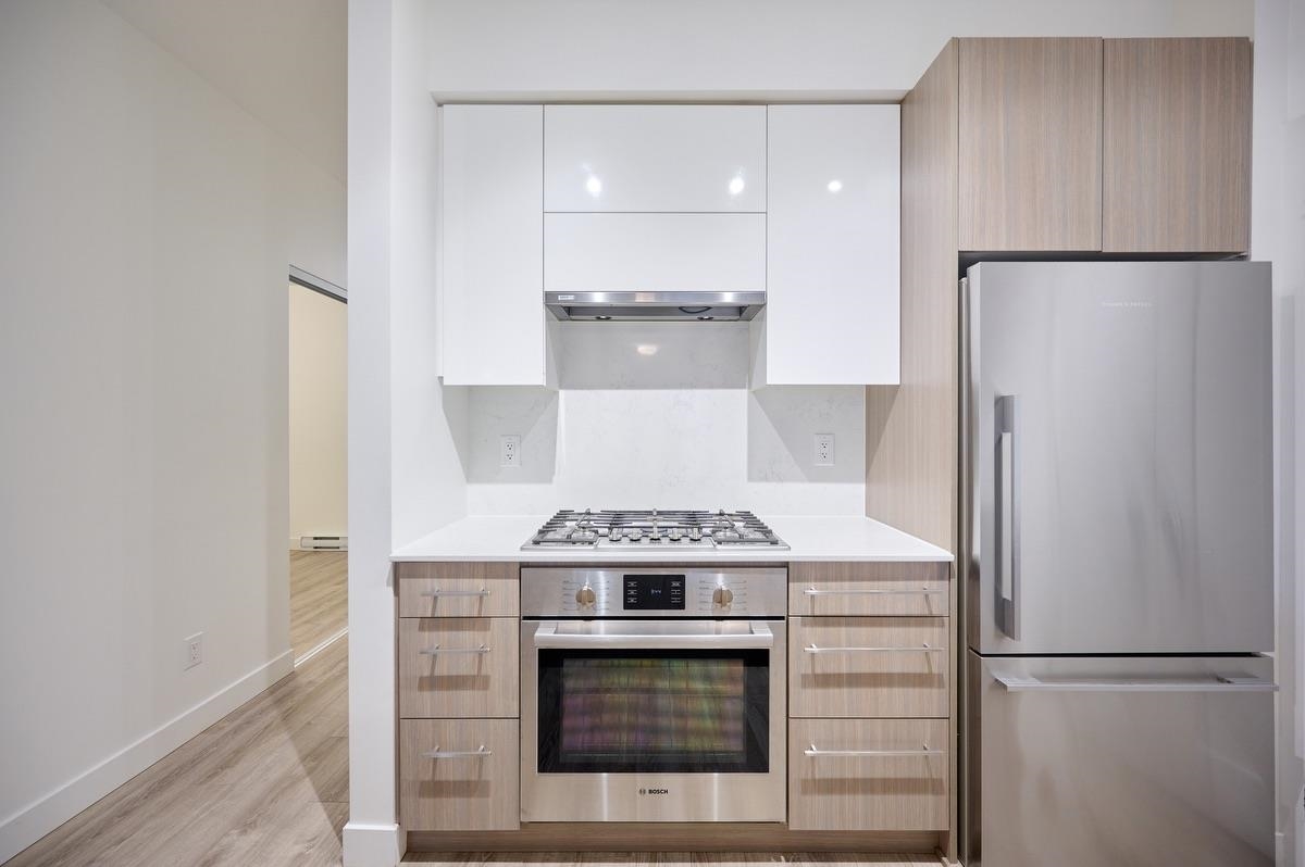 205 3971 HASTINGS STREET Unit: 205