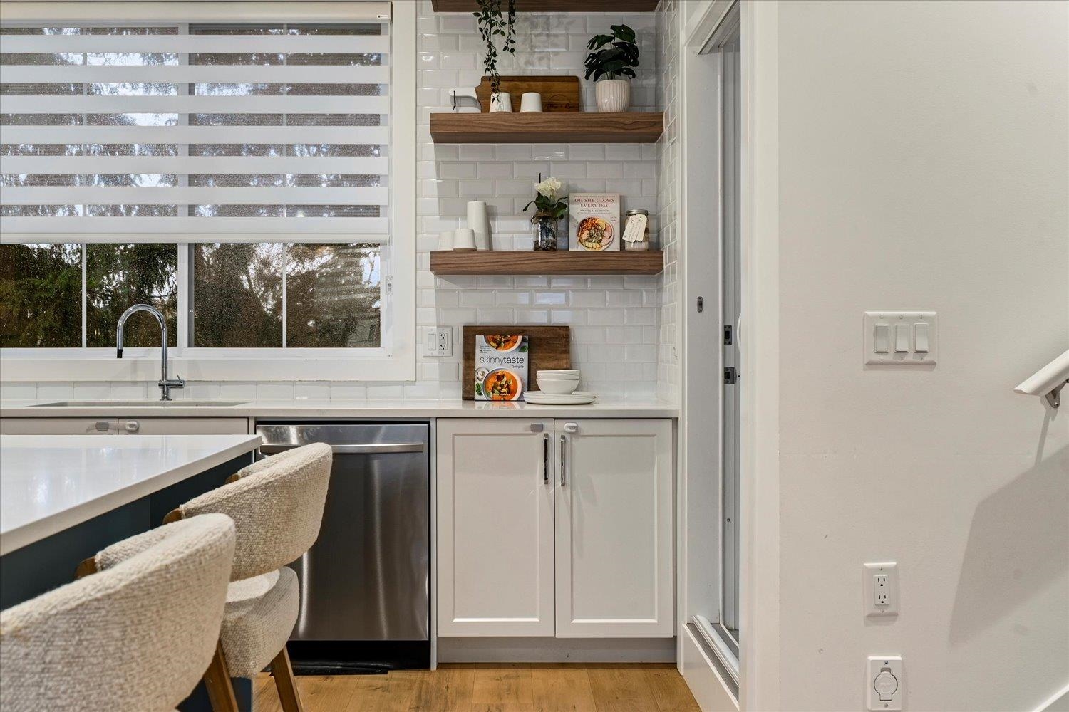 44 20321 80 AVENUE Unit: 44