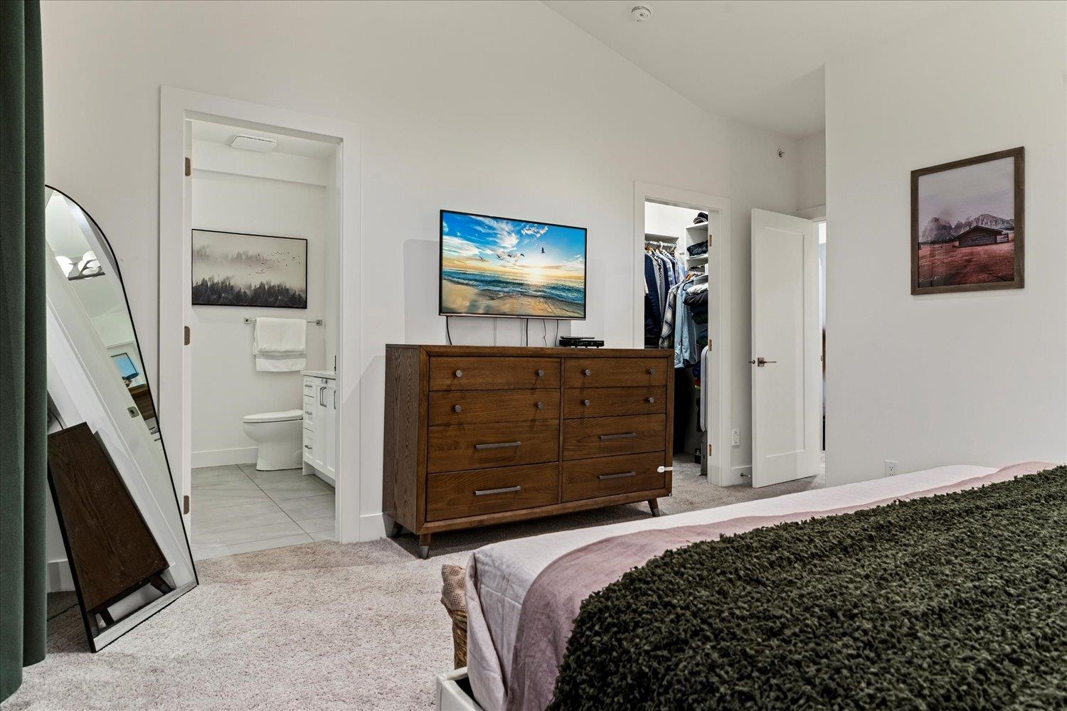 44 20321 80 AVENUE Unit: 44