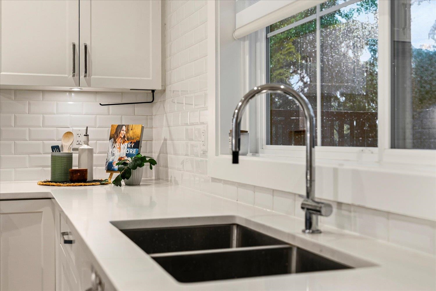 44 20321 80 AVENUE Unit: 44