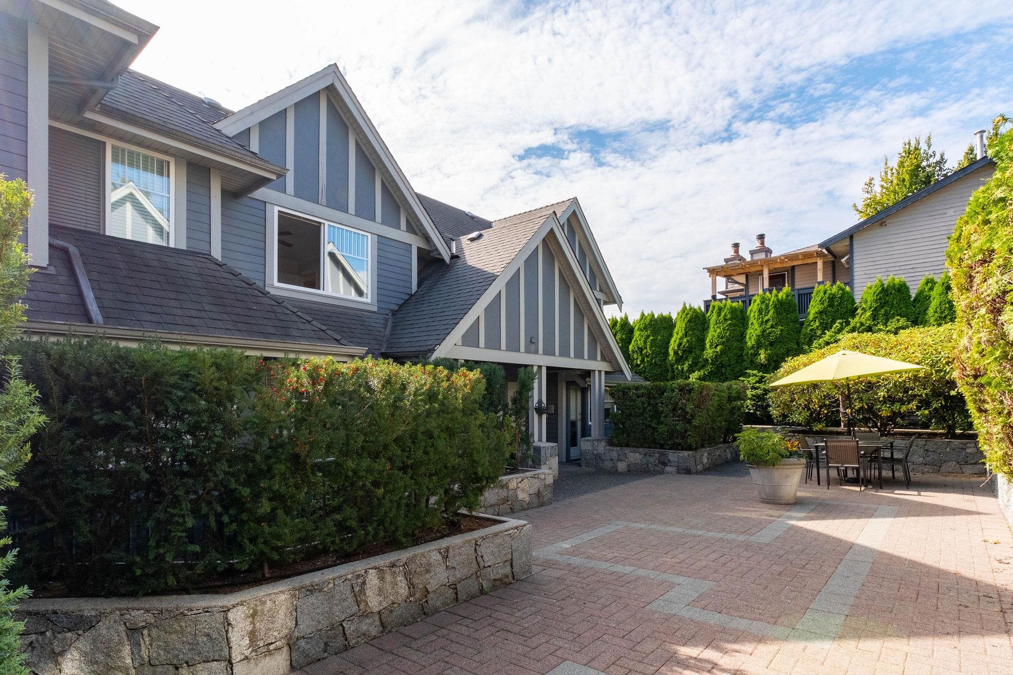 651 ST. ANDREWS AVENUE