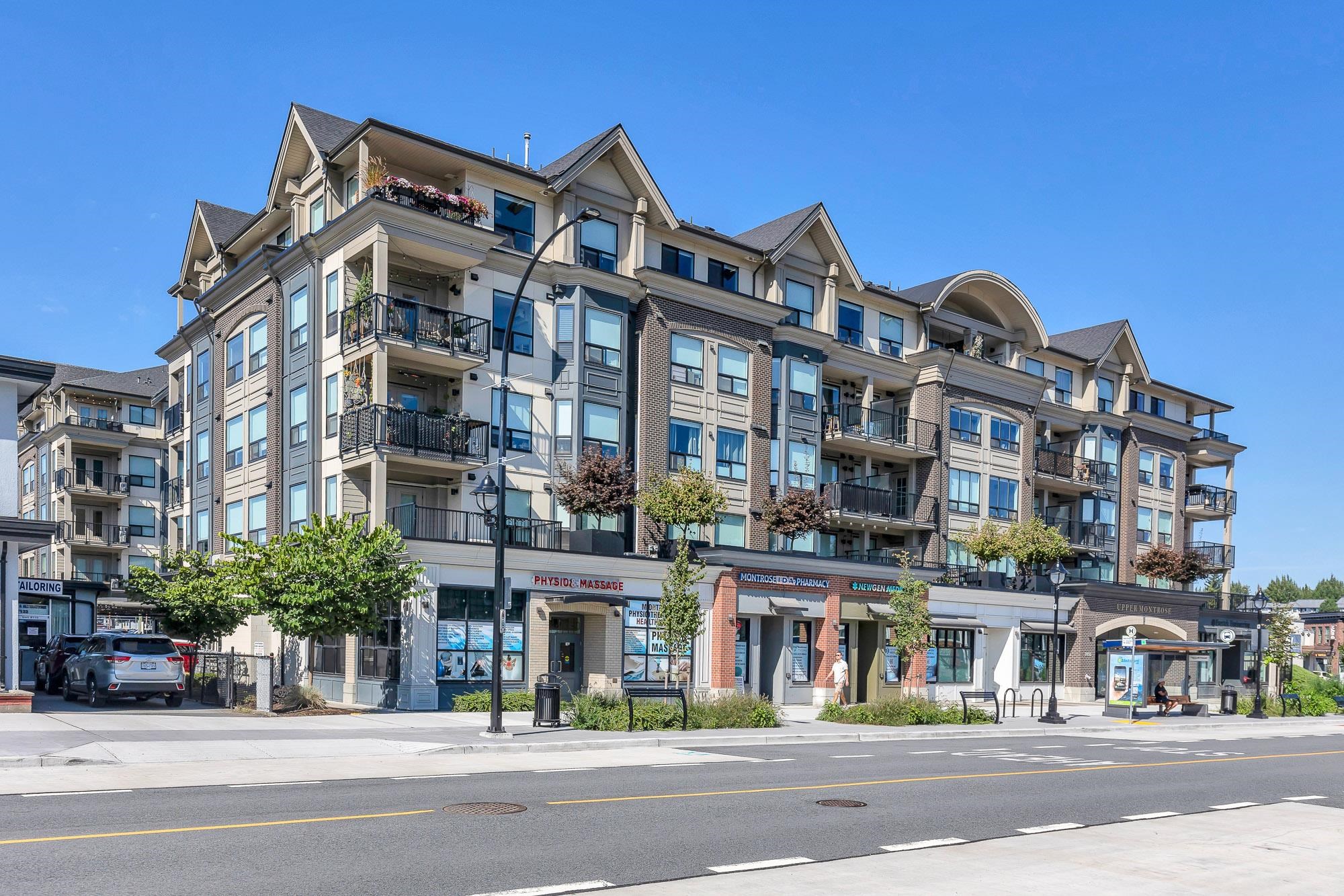 514 2493 MONTROSE AVENUE Unit: 514