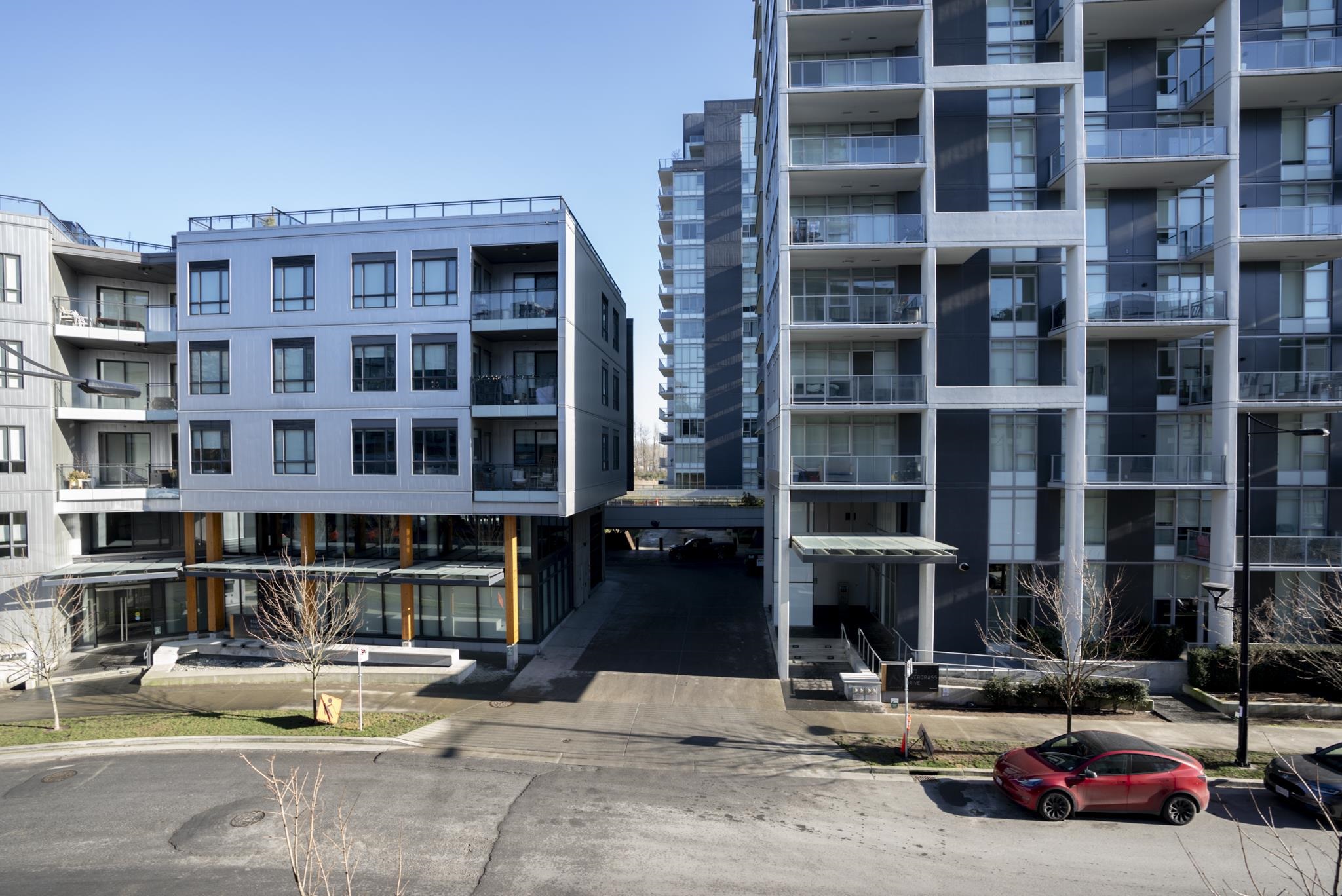 353 8575 RIVERGRASS DRIVE Unit: 353