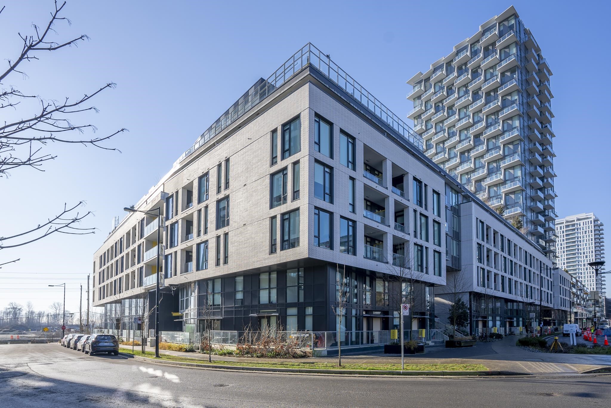 353 8575 RIVERGRASS DRIVE Unit: 353