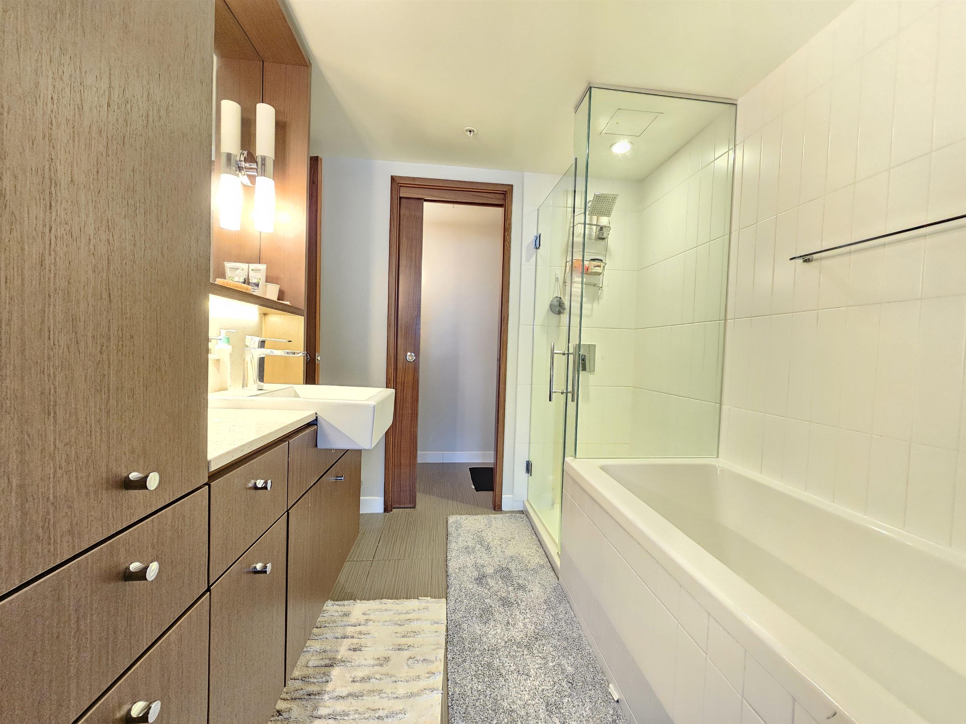 4004 13495 CENTRAL AVENUE Unit: 4004