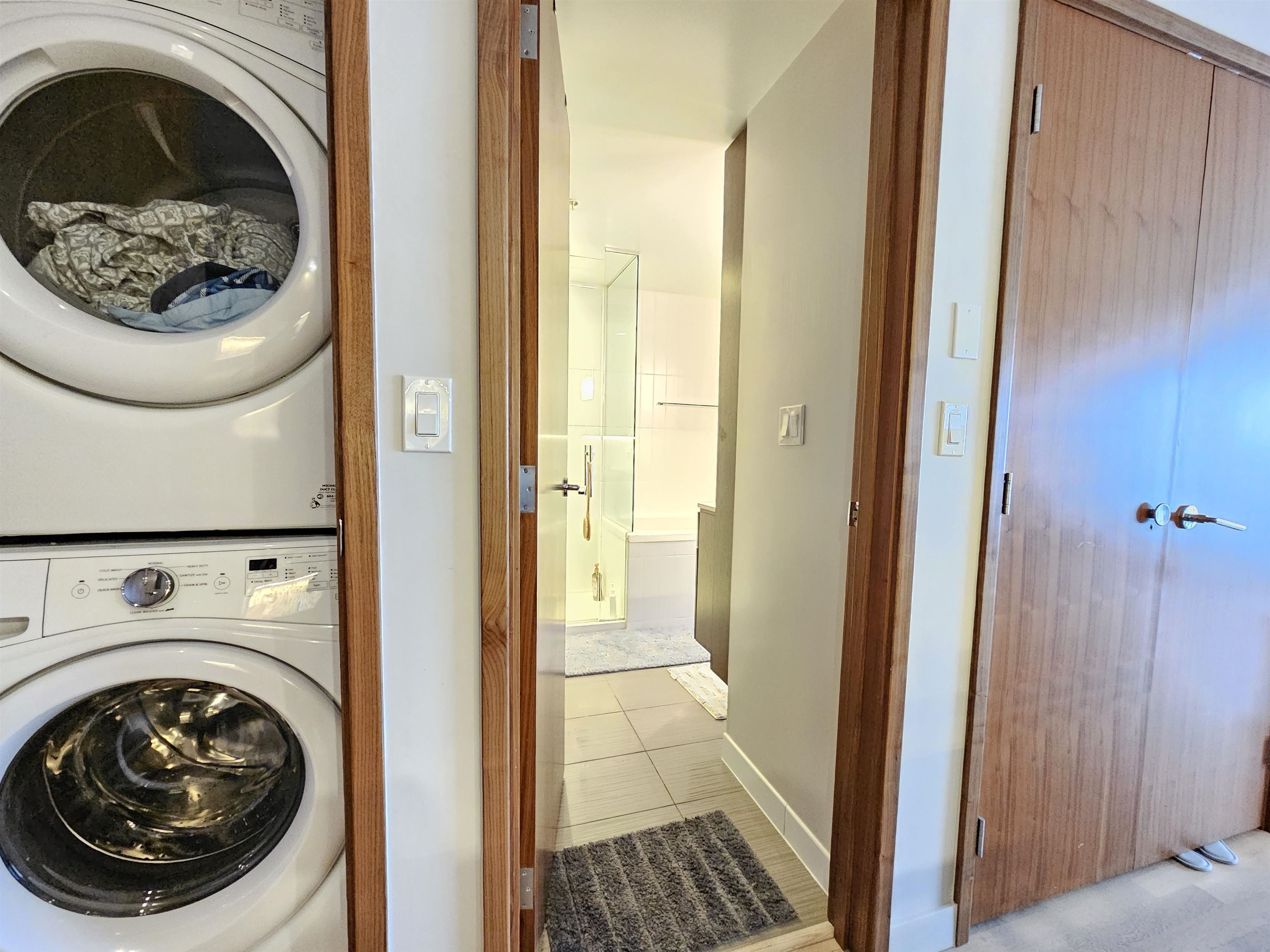 4004 13495 CENTRAL AVENUE Unit: 4004