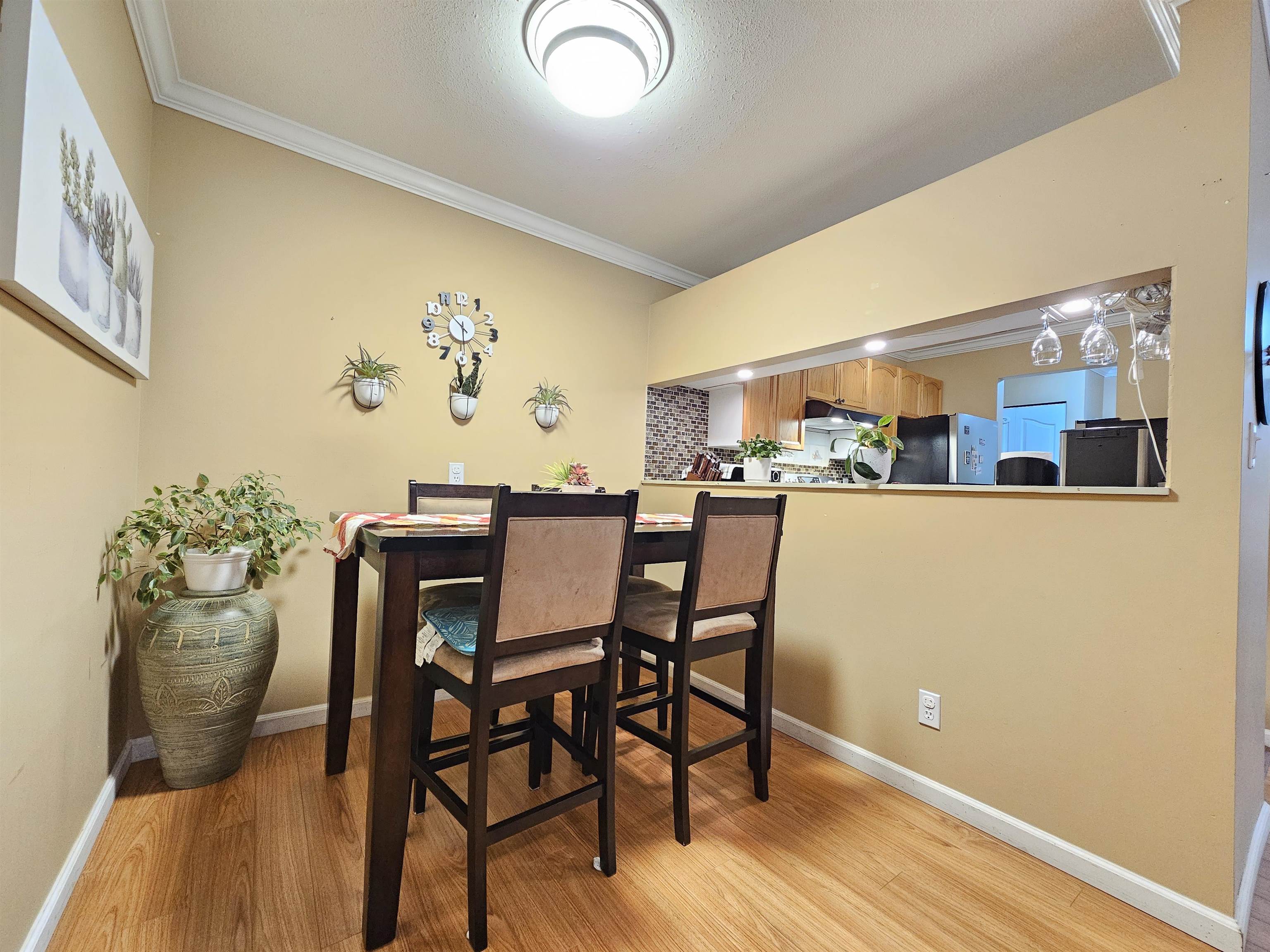 201 1167 PIPELINE ROAD Unit: 201