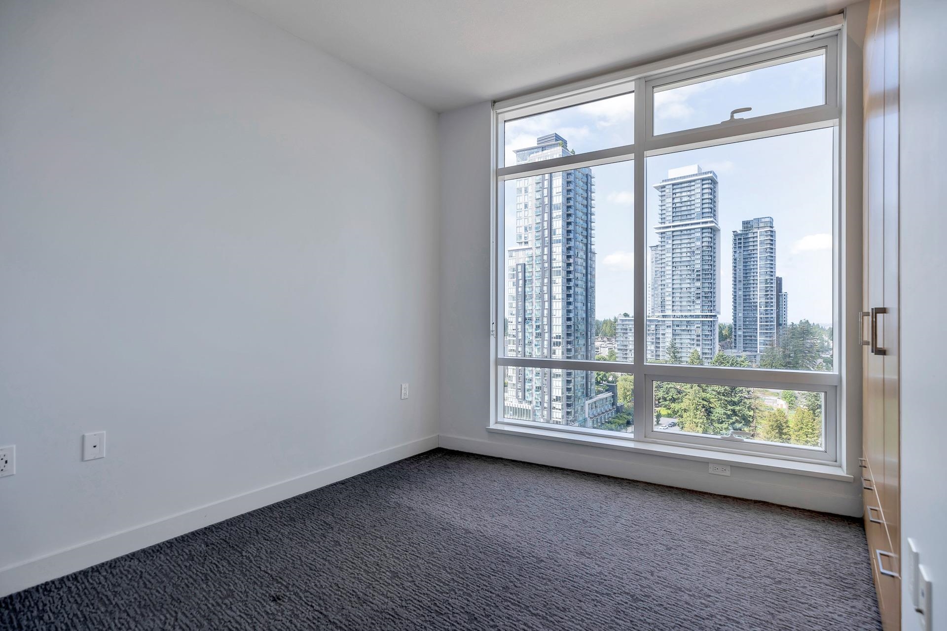 1607 13495 CENTRAL AVENUE Unit: 1607