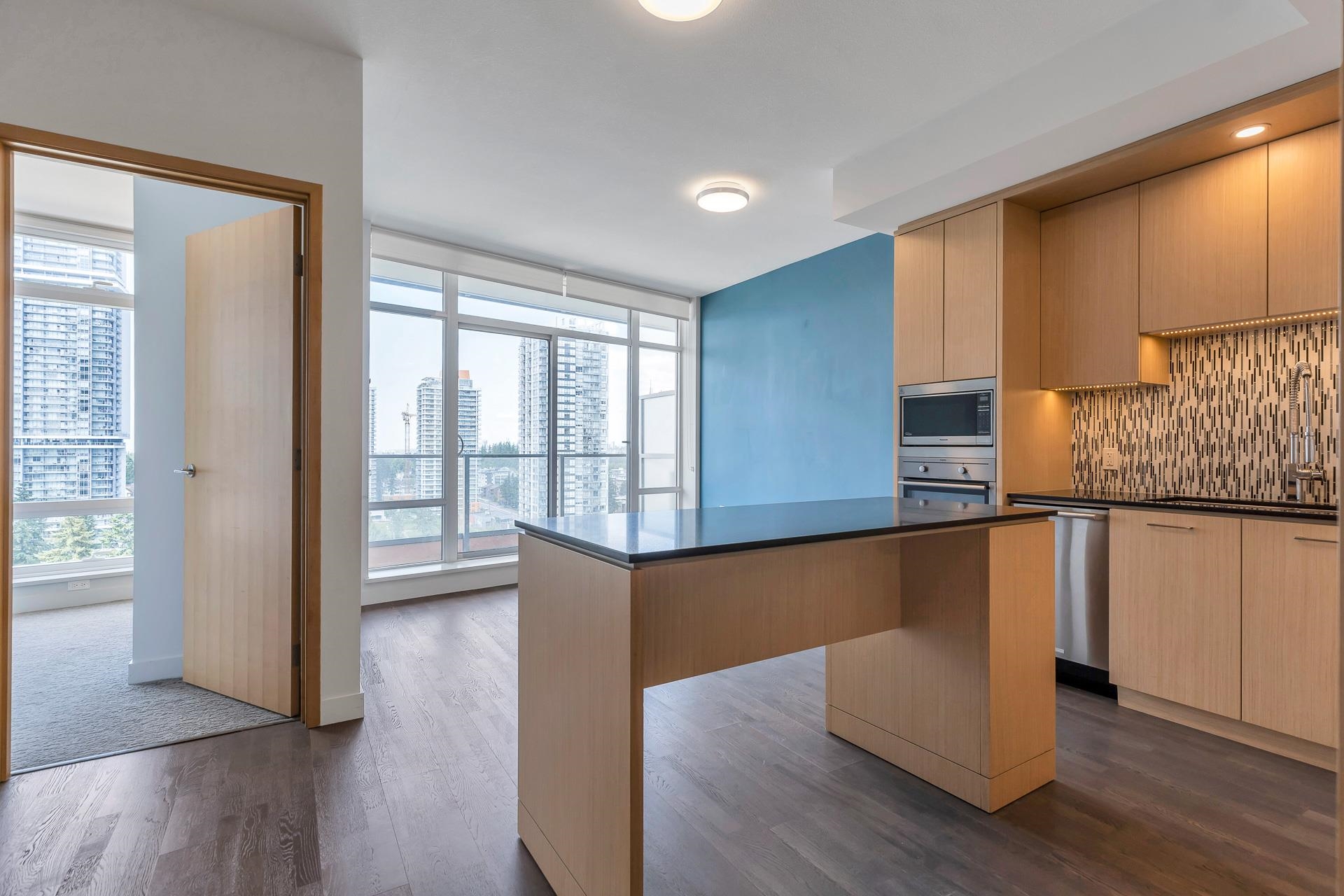 1607 13495 CENTRAL AVENUE Unit: 1607