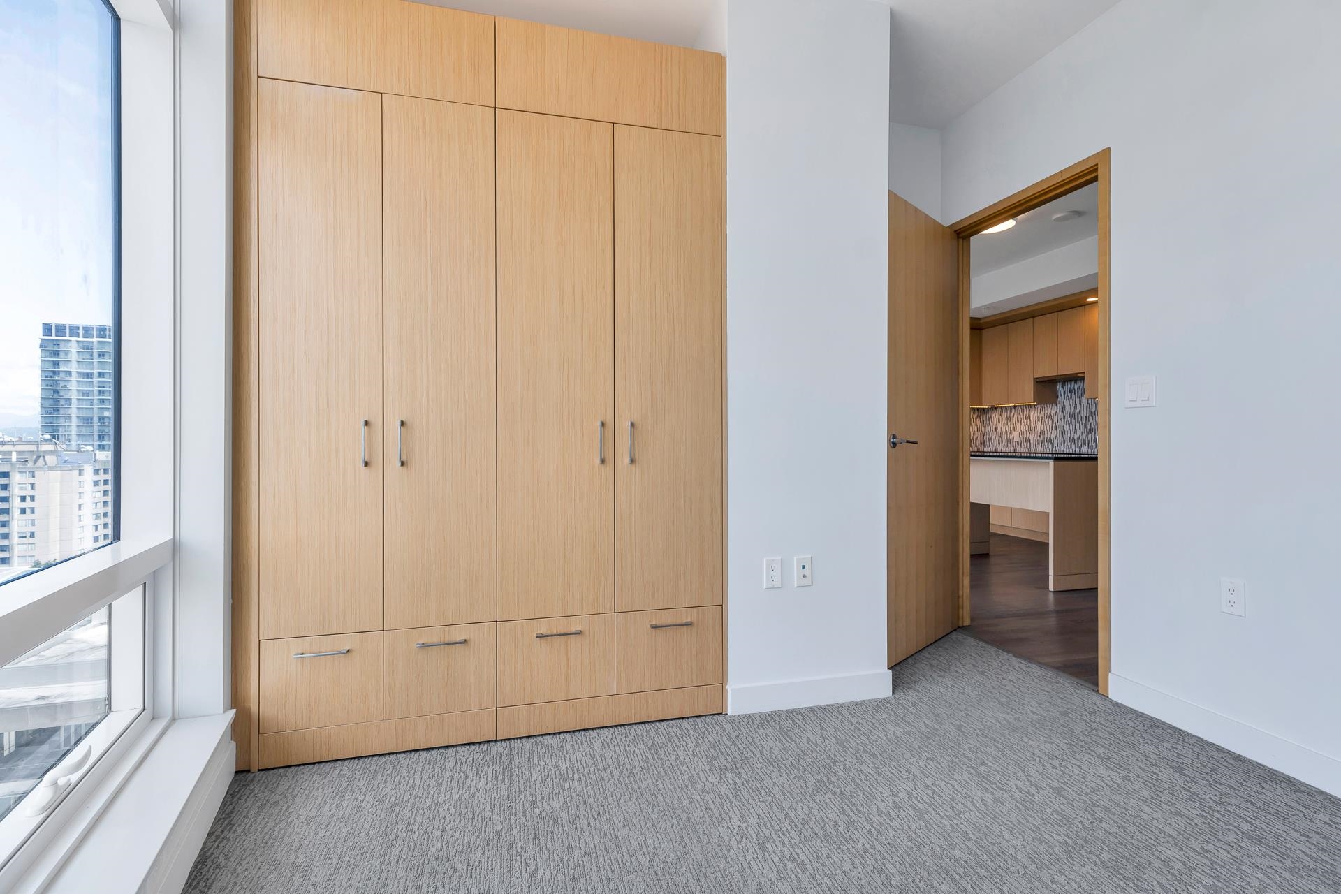 1607 13495 CENTRAL AVENUE Unit: 1607