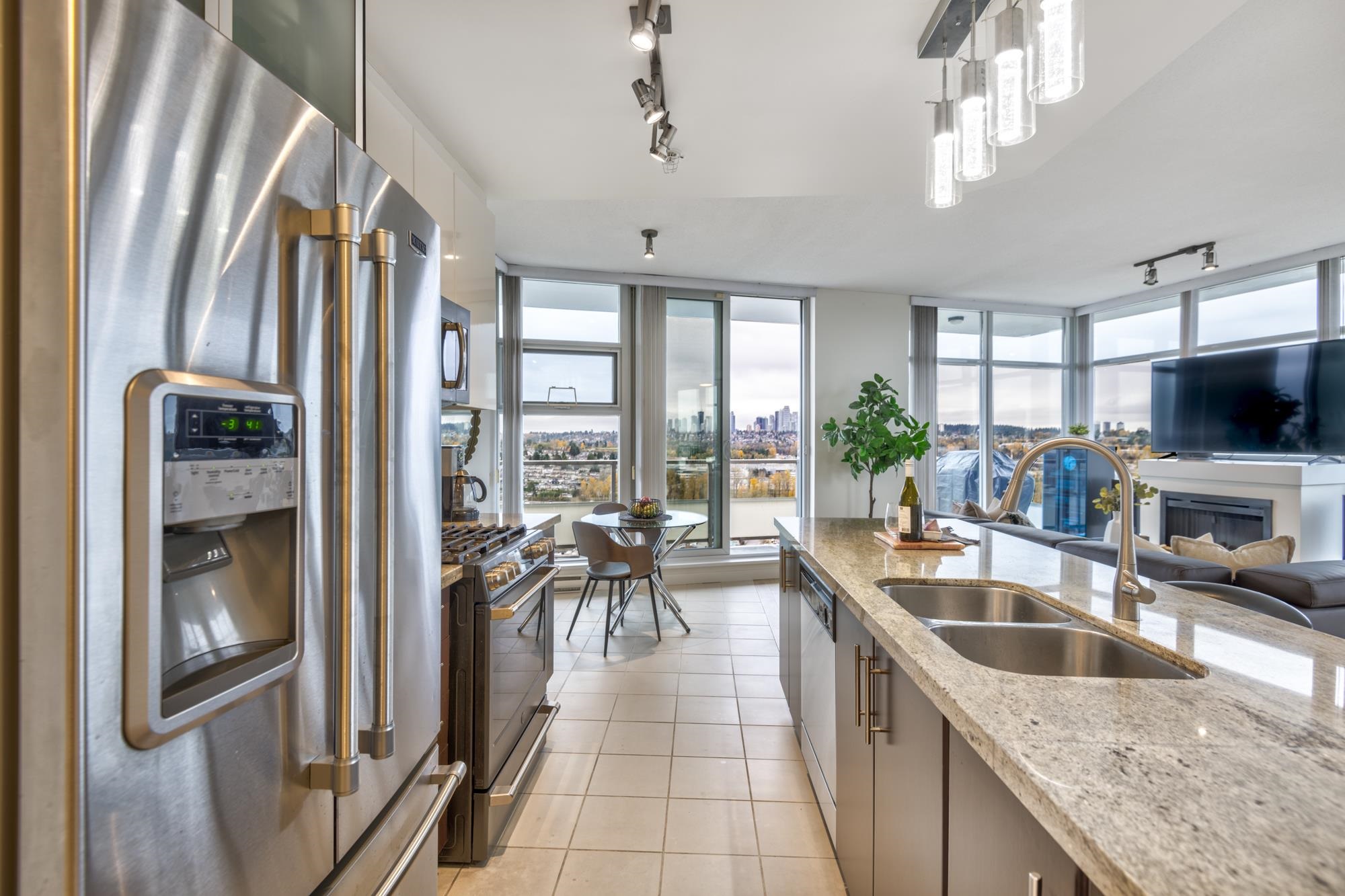 3005 2289 YUKON CRESCENT Unit: 3005