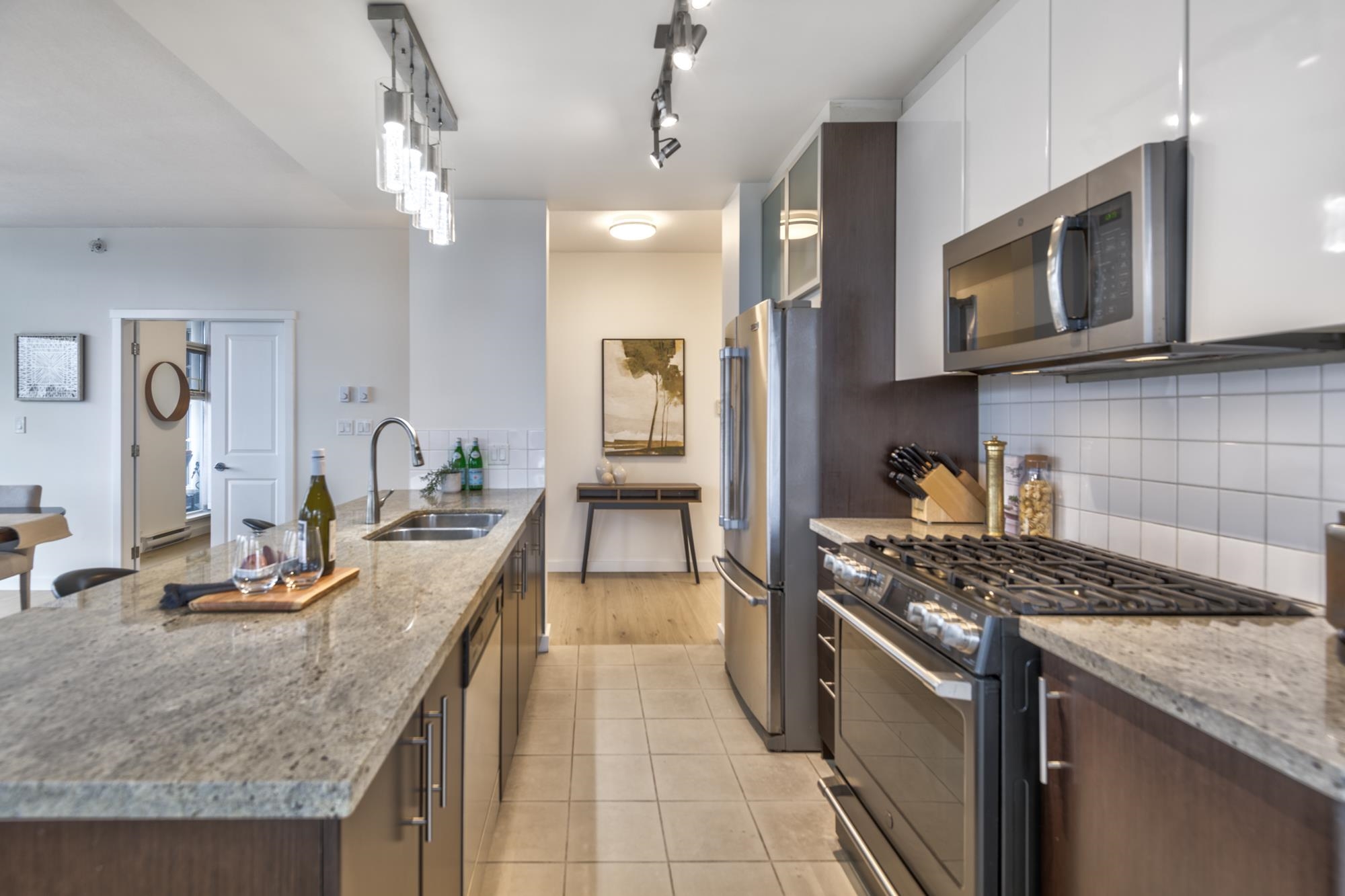 3005 2289 YUKON CRESCENT Unit: 3005