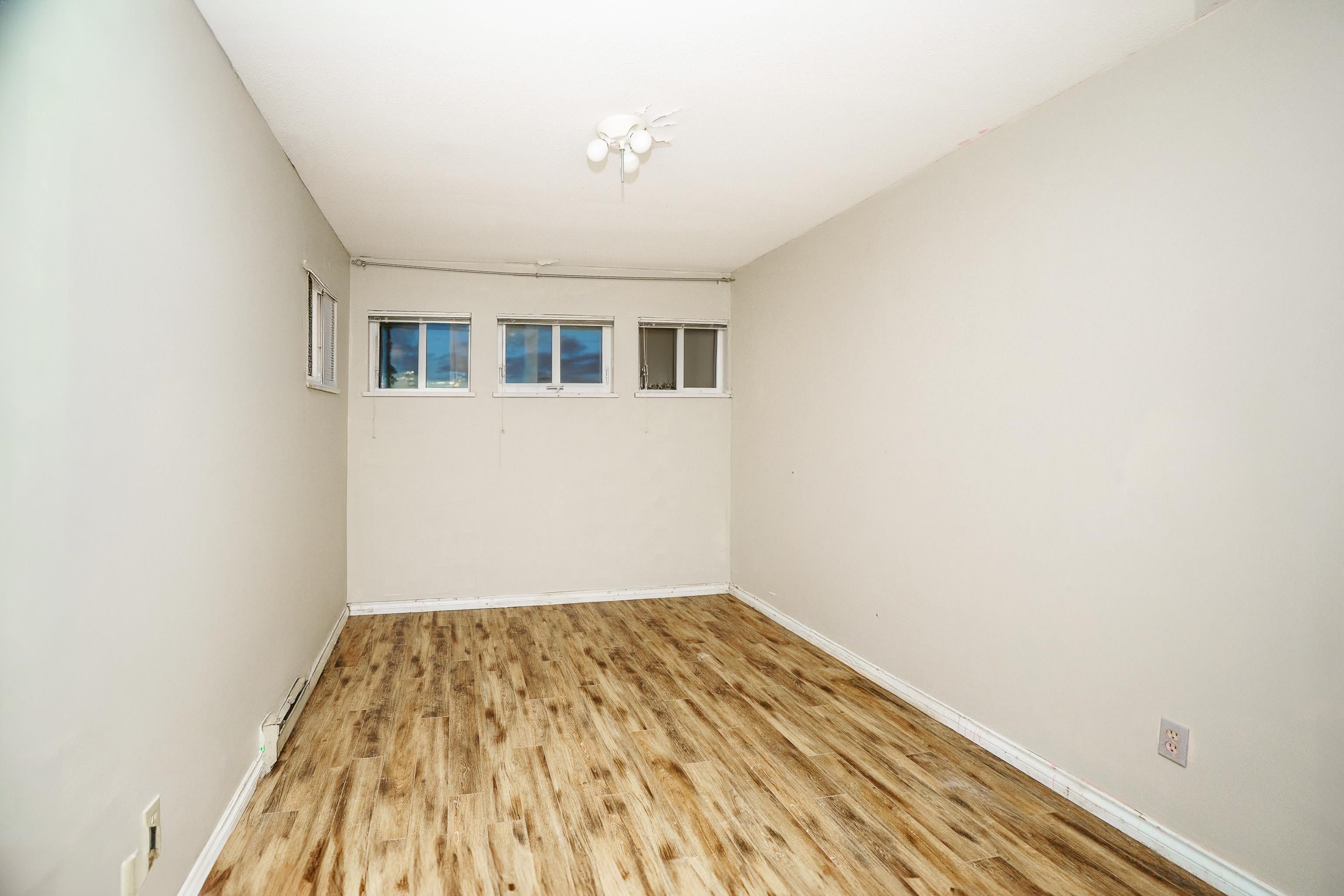 24 20630 118 AVENUE Unit: 24