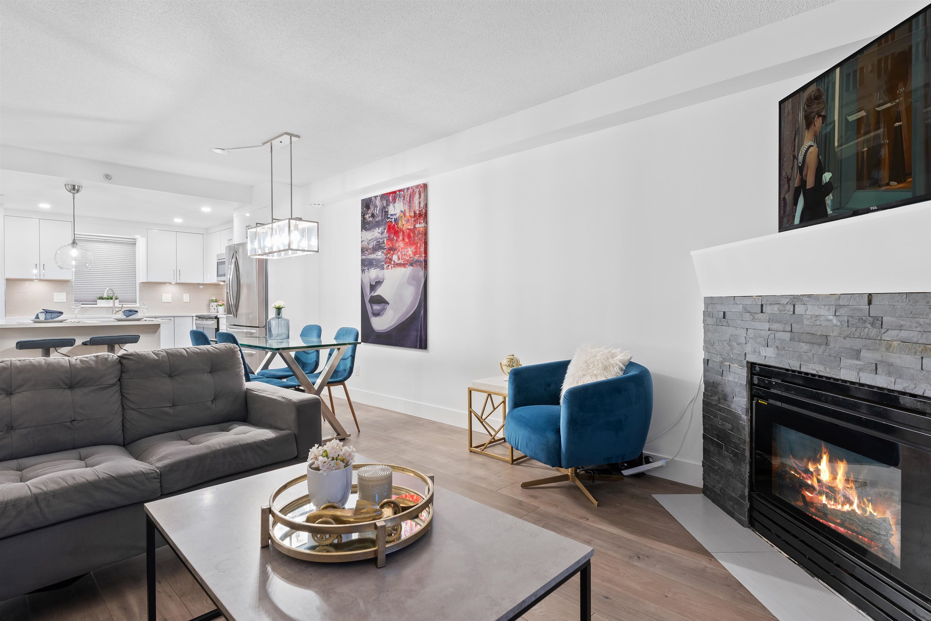 312 555 ABBOTT STREET STREET Unit: 312