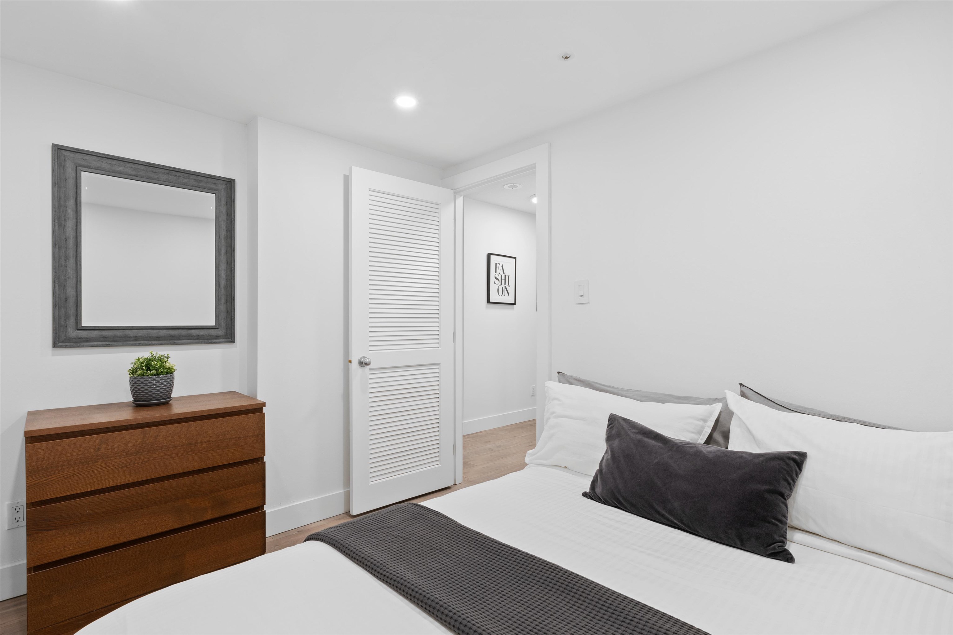 312 555 ABBOTT STREET STREET Unit: 312