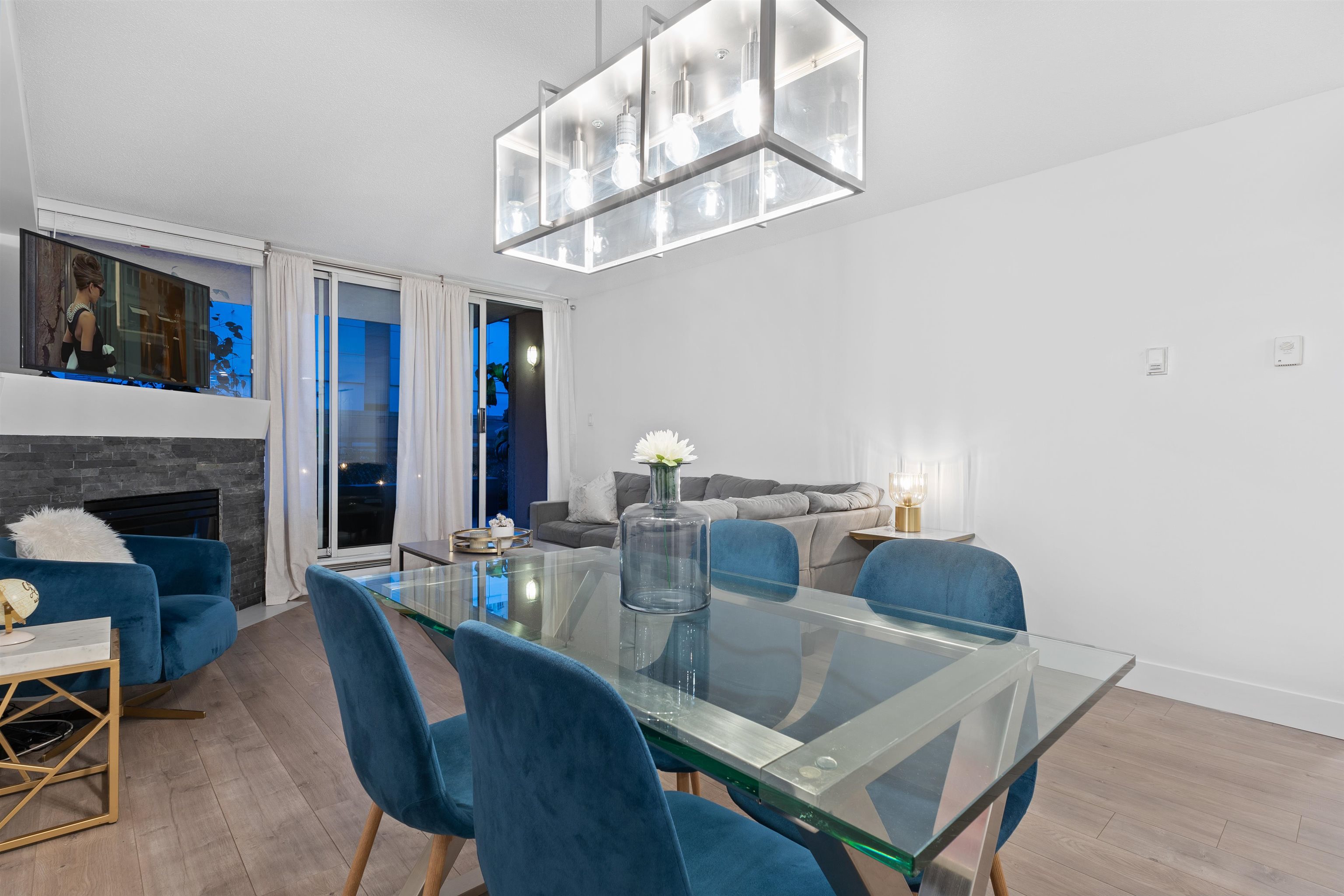 312 555 ABBOTT STREET STREET Unit: 312