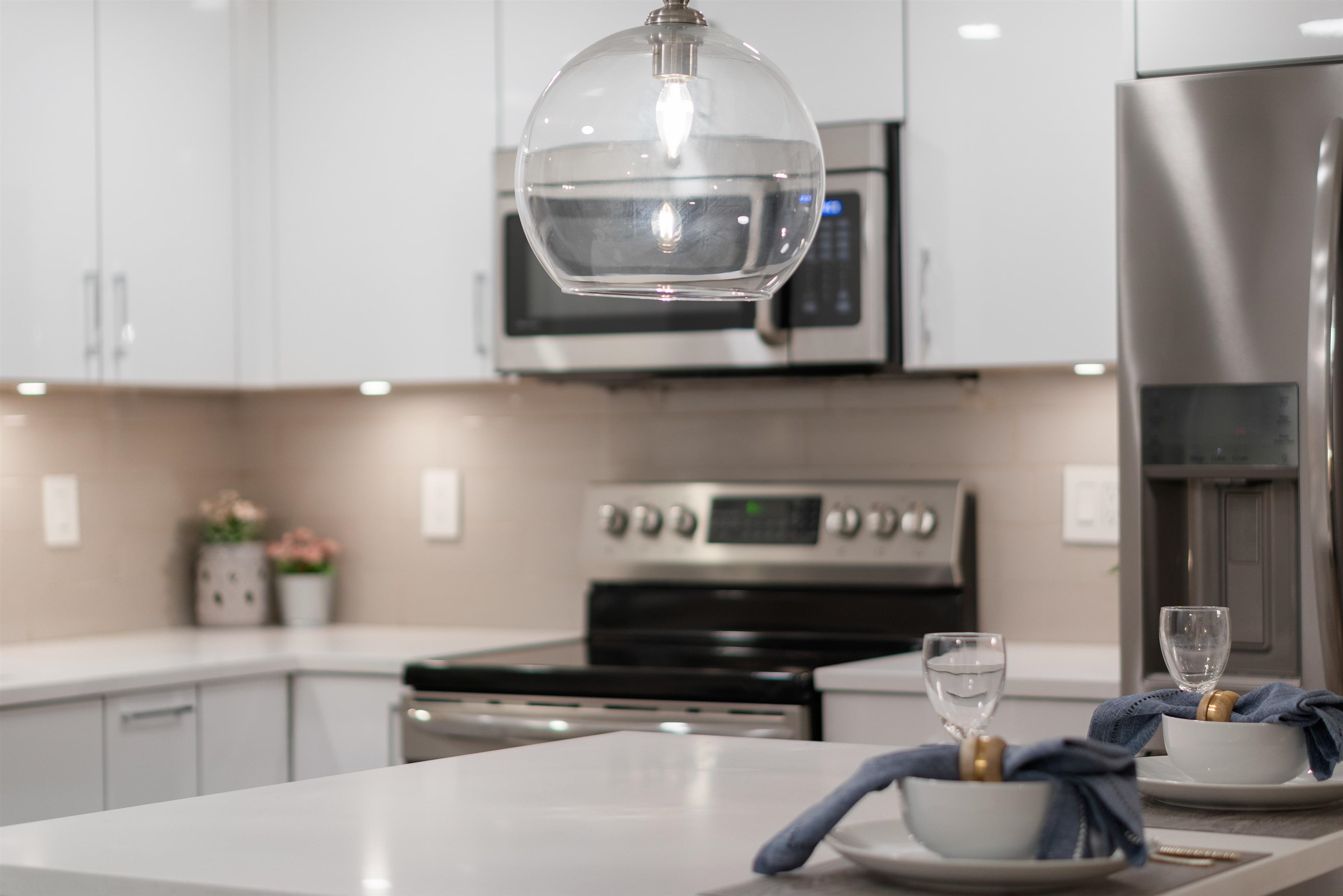 312 555 ABBOTT STREET STREET Unit: 312