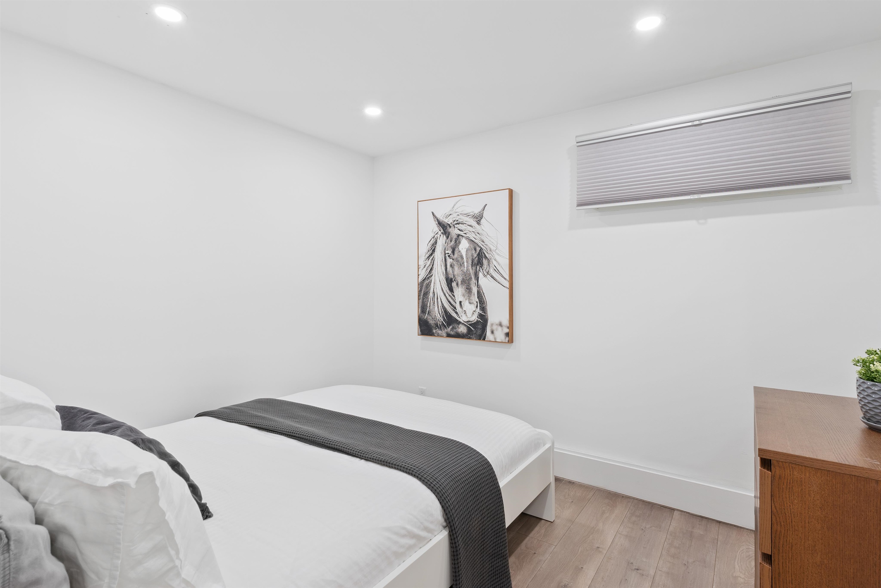 312 555 ABBOTT STREET STREET Unit: 312