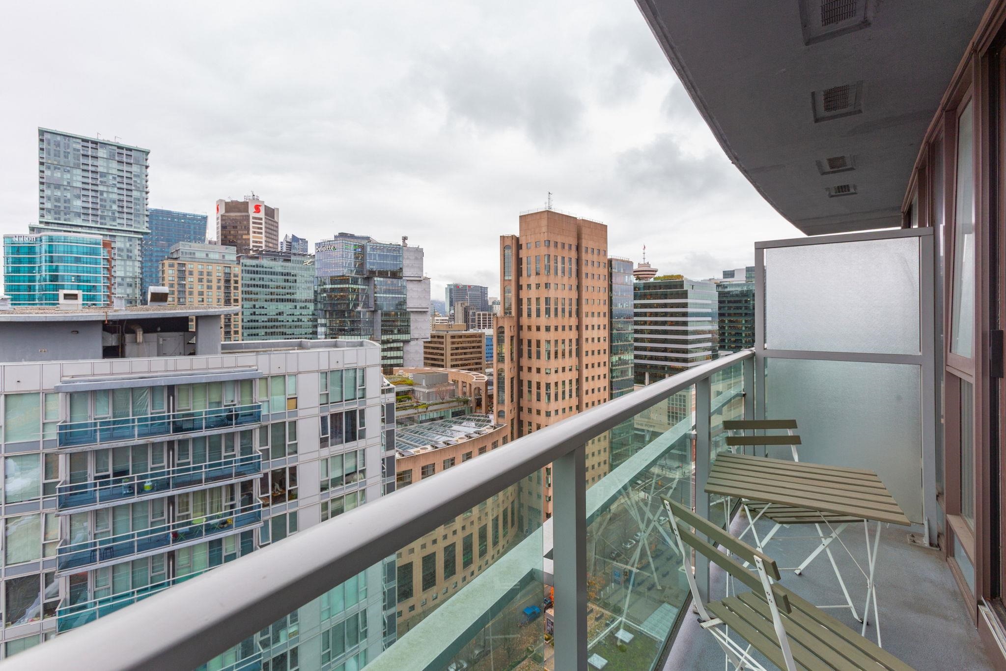 2810 233 ROBSON STREET Unit: 2810