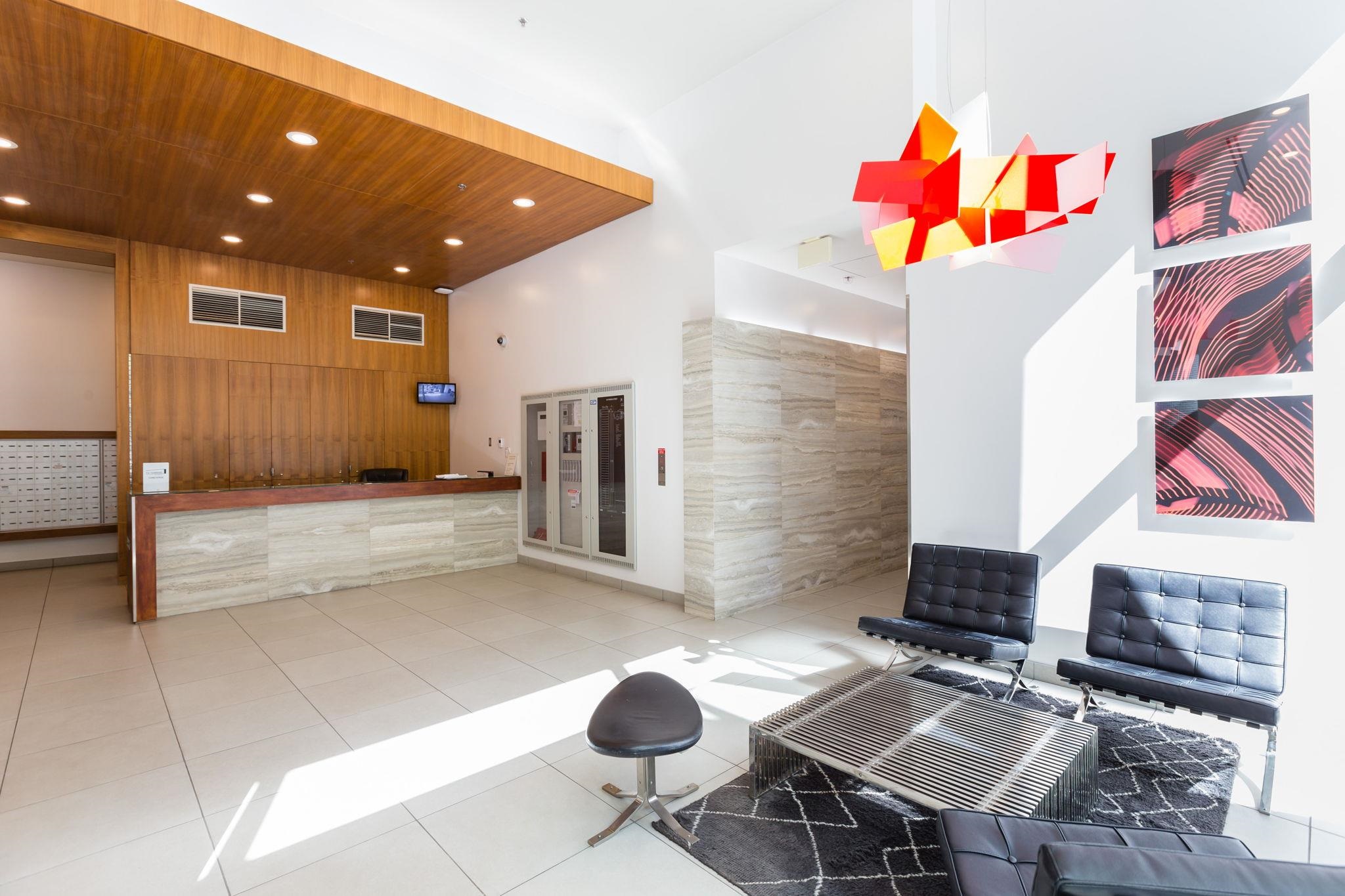 2810 233 ROBSON STREET Unit: 2810