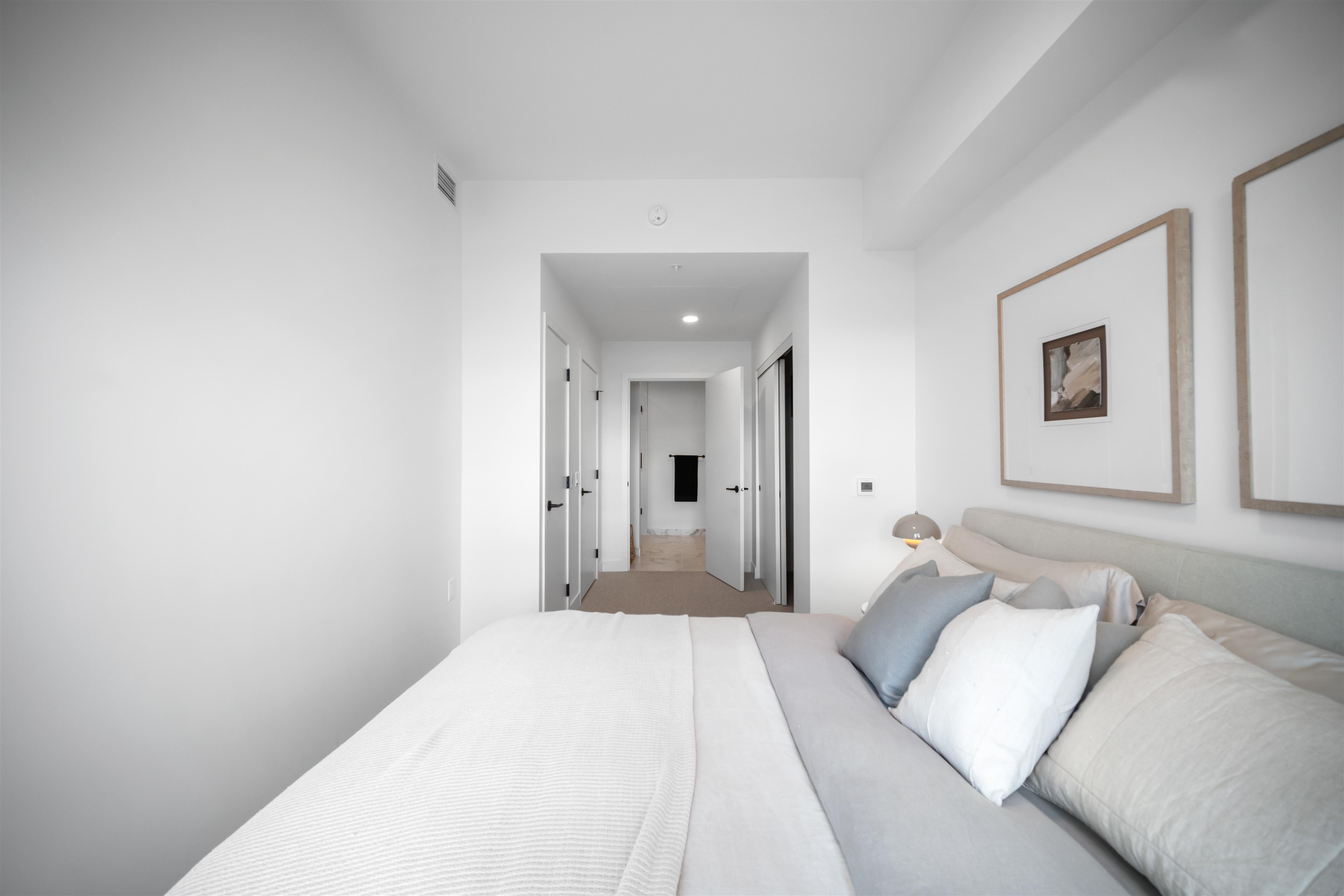 501 422 E 3RD STREET Unit: 501