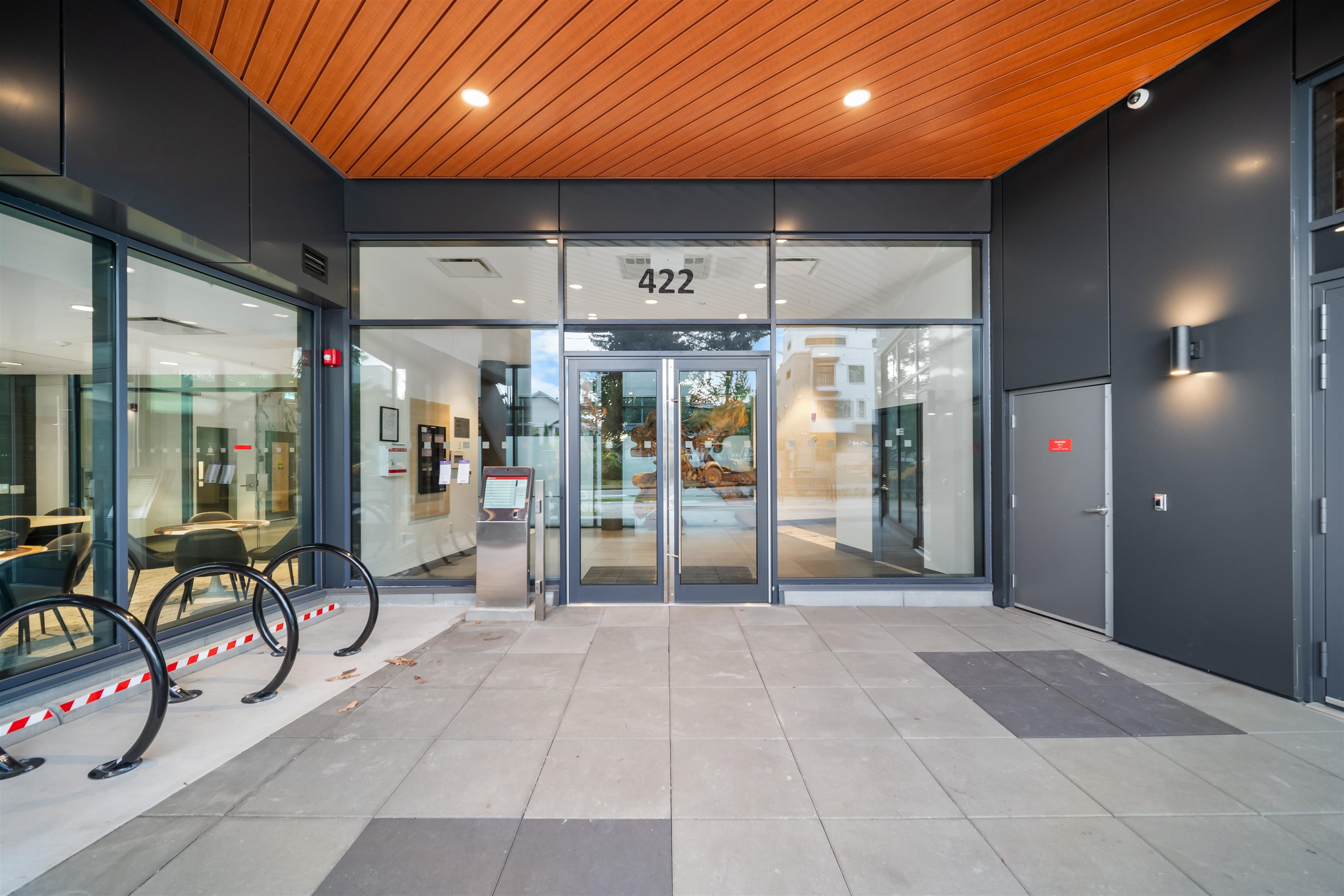 501 422 E 3RD STREET Unit: 501