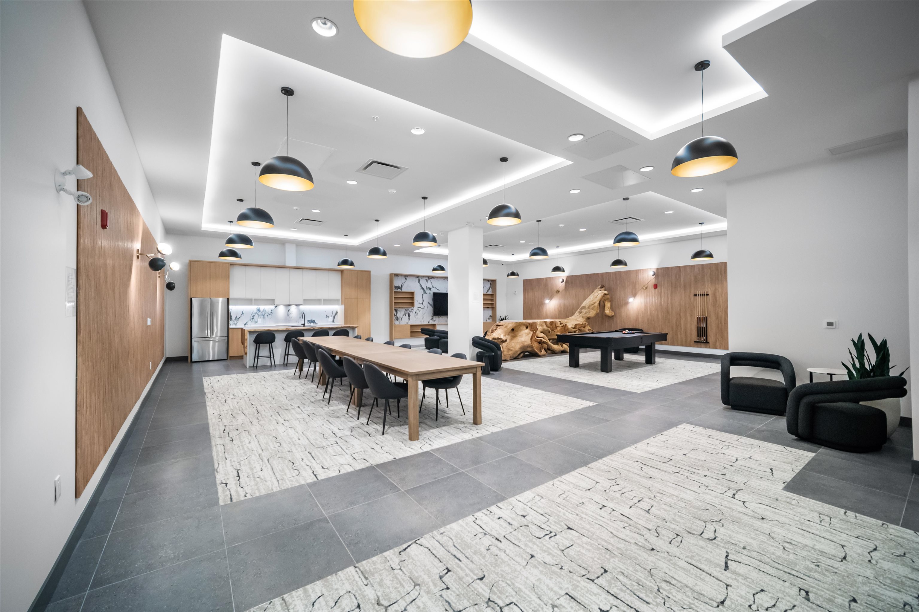 501 422 E 3RD STREET Unit: 501