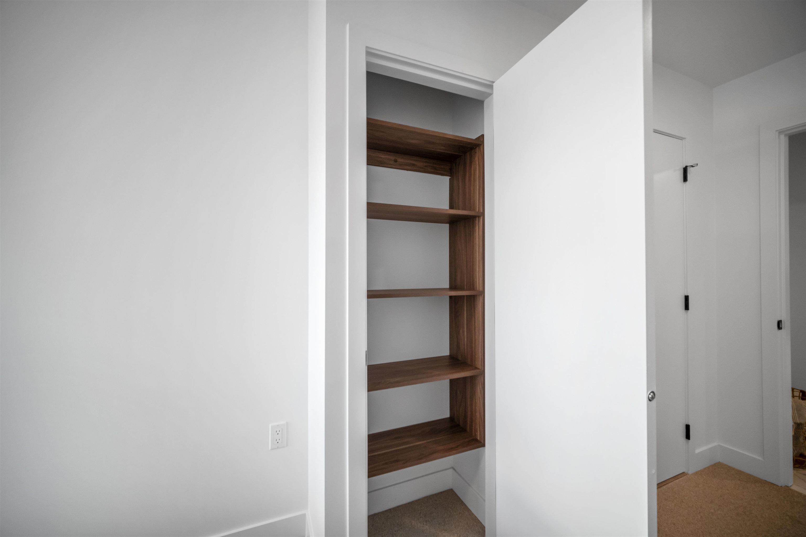 501 422 E 3RD STREET Unit: 501