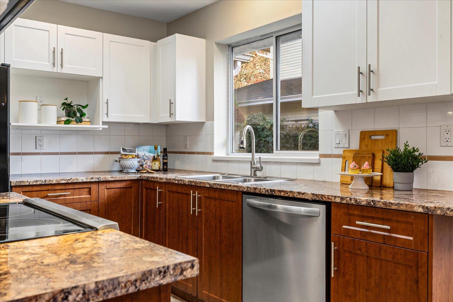 18 11950 LAITY STREET Unit: 18