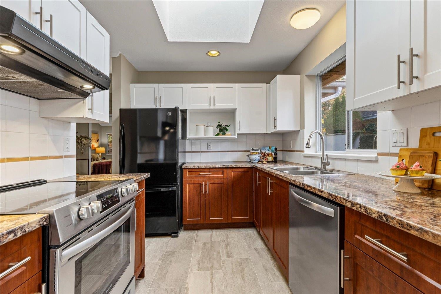 18 11950 LAITY STREET Unit: 18