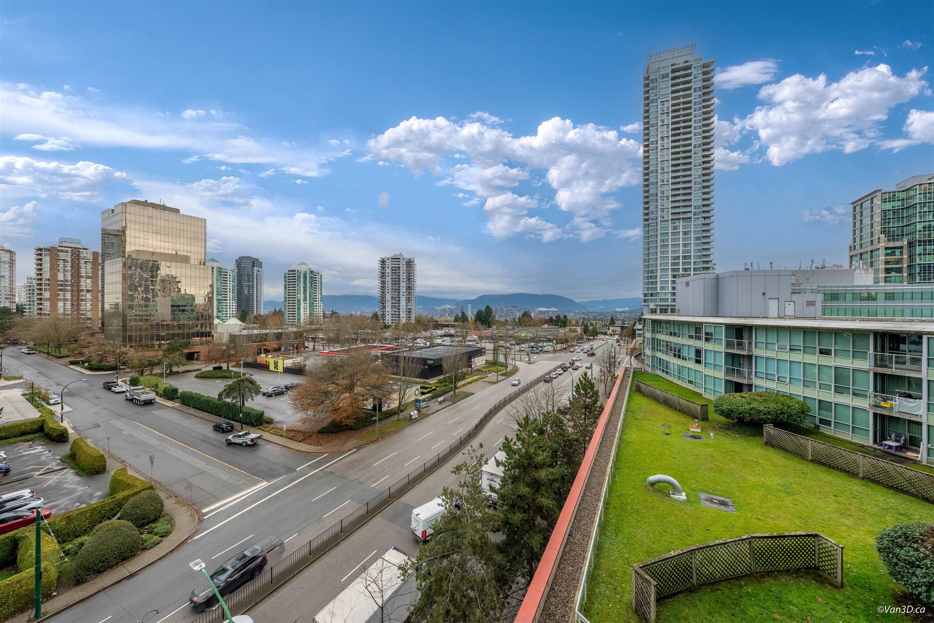 805 6088 WILLINGDON AVENUE Unit: 805