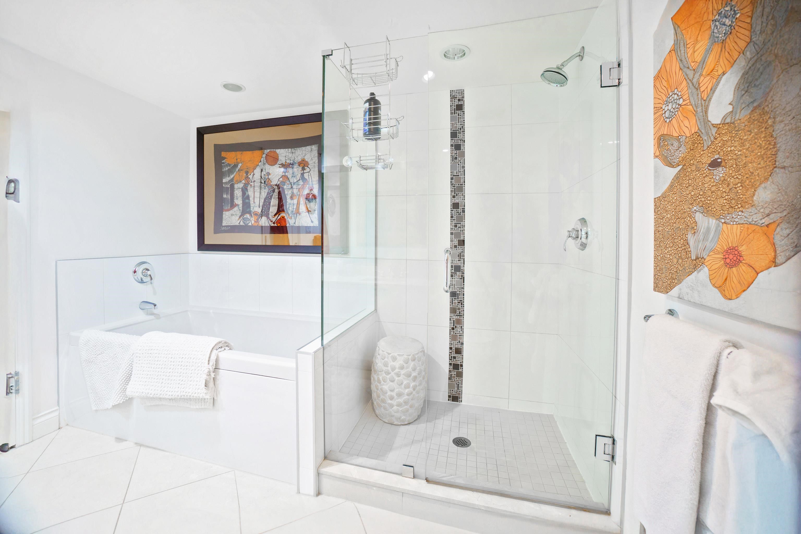 903 133 E ESPLANADE Unit: 903