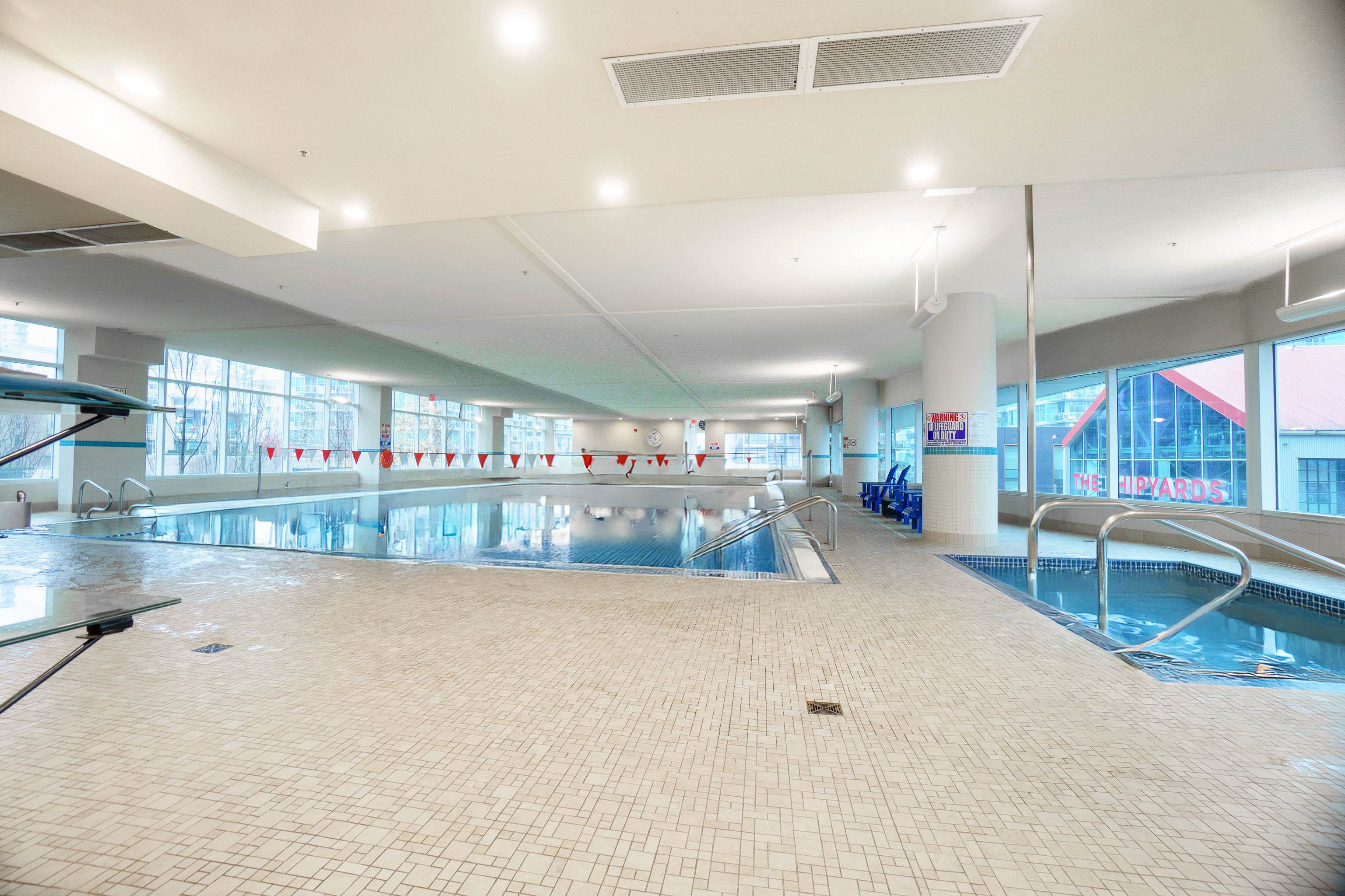 903 133 E ESPLANADE Unit: 903