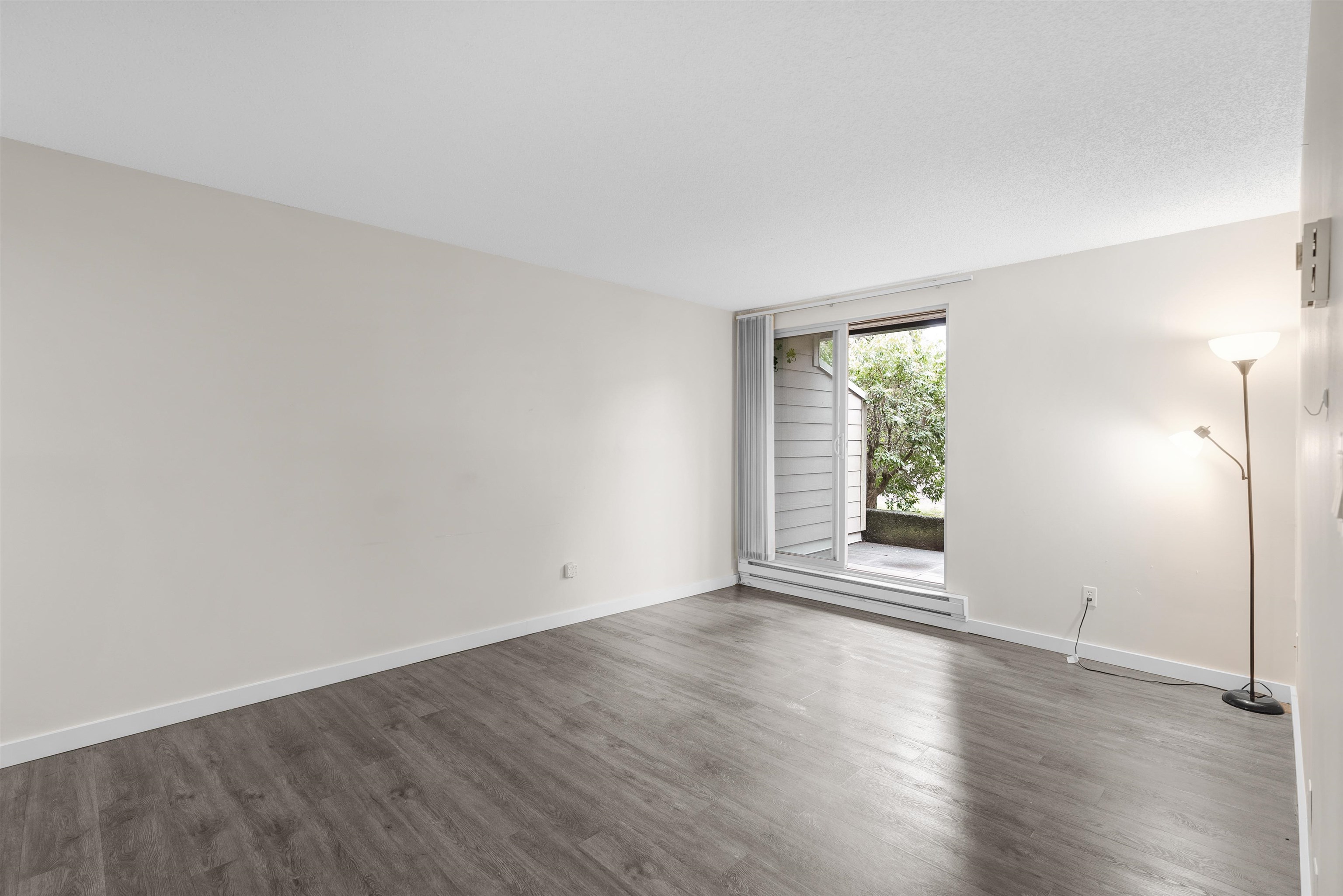 107 1121 HOWIE AVENUE Unit: 107