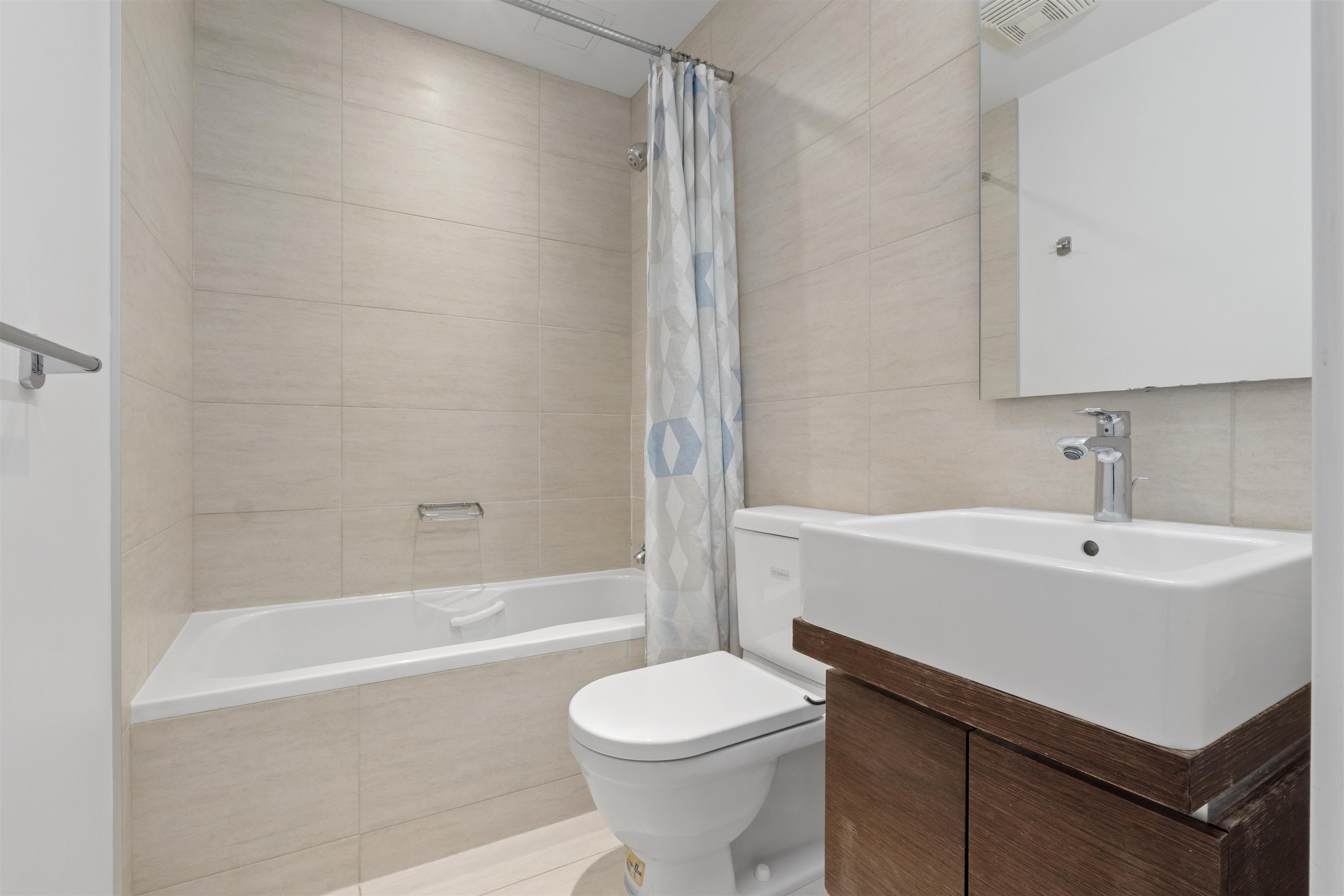 713 8080 CAMBIE ROAD Unit: 713