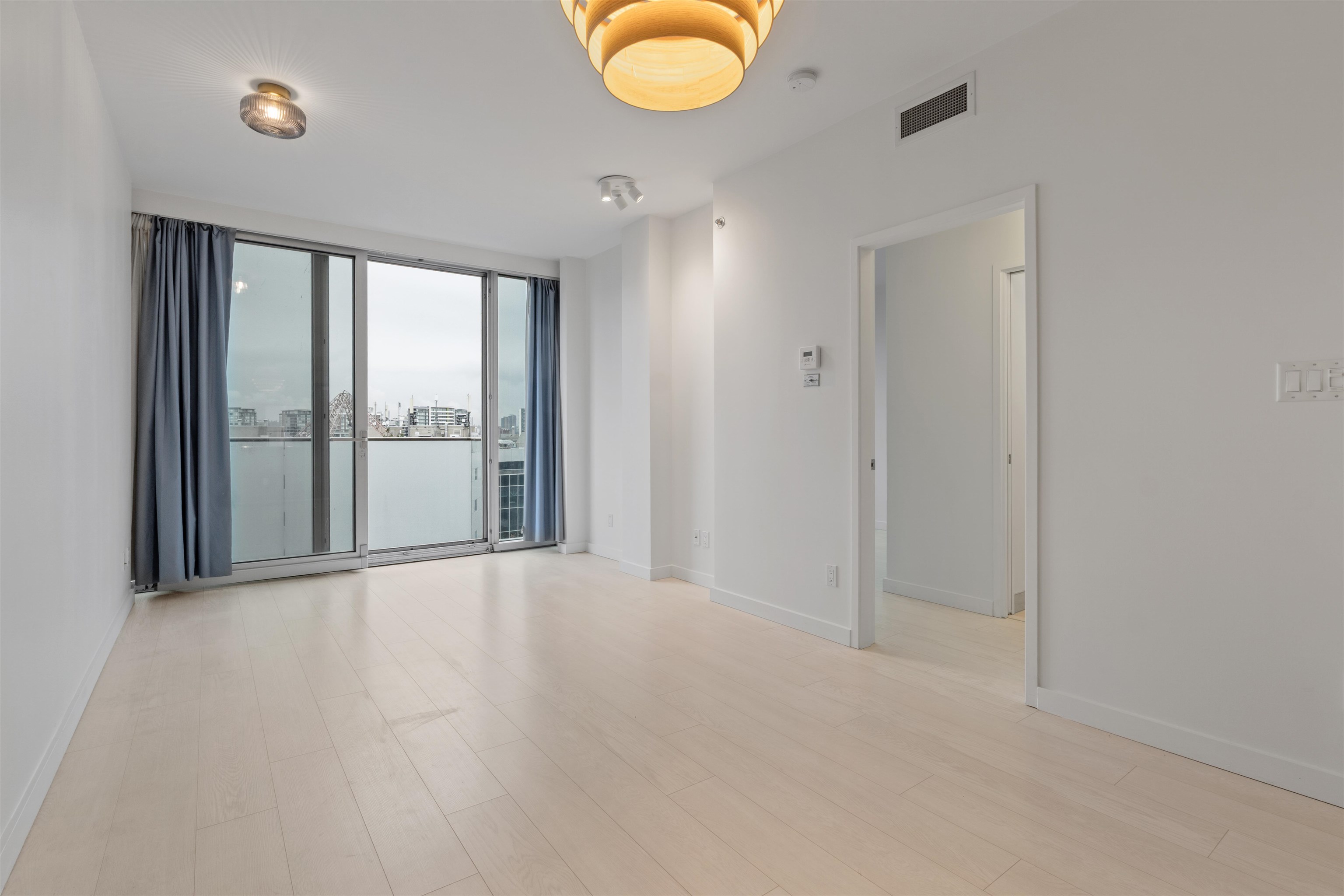 713 8080 CAMBIE ROAD Unit: 713